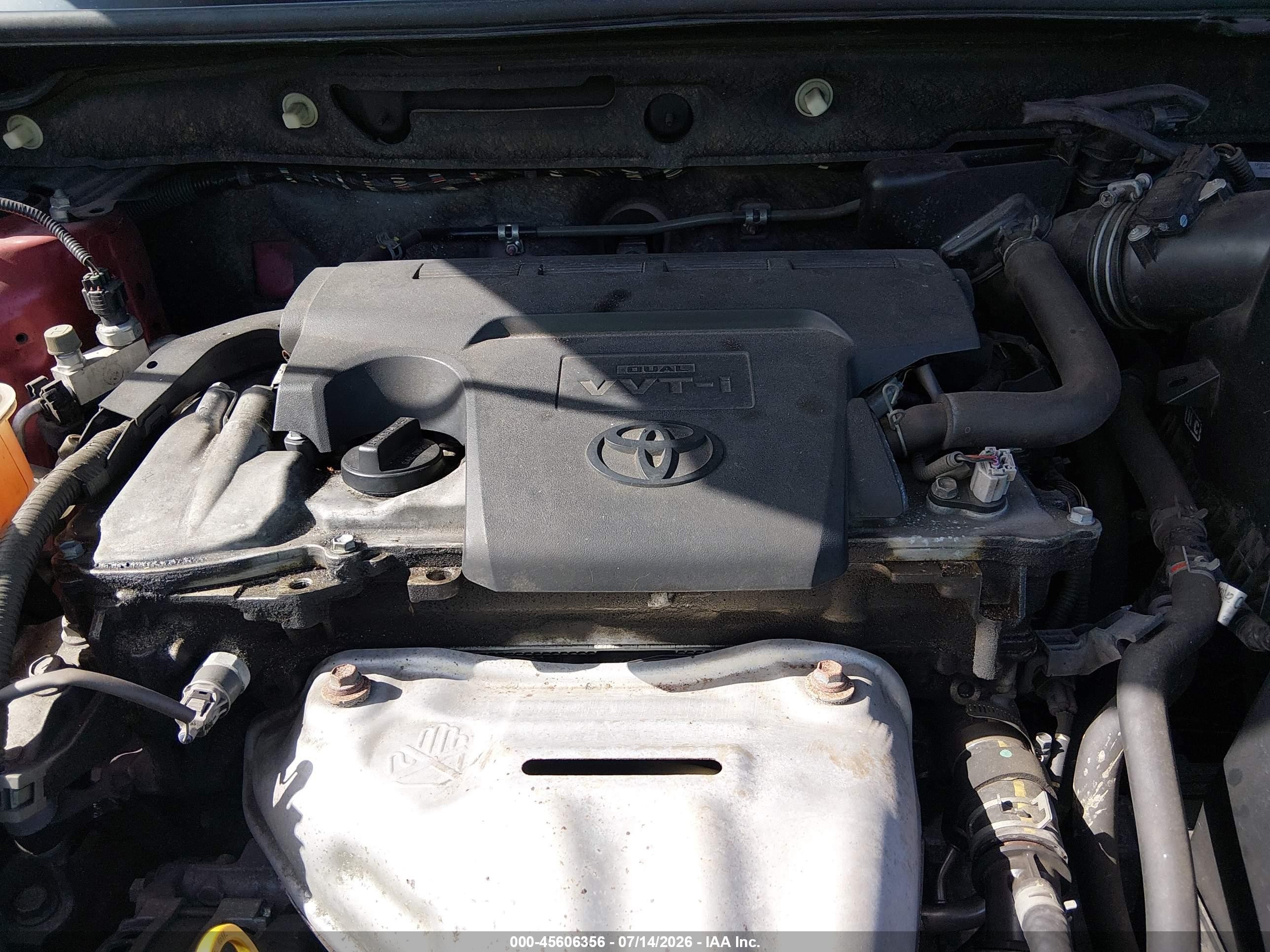 2013 Toyota Rav4 Le Red vin: JTMBFREV9DD032122