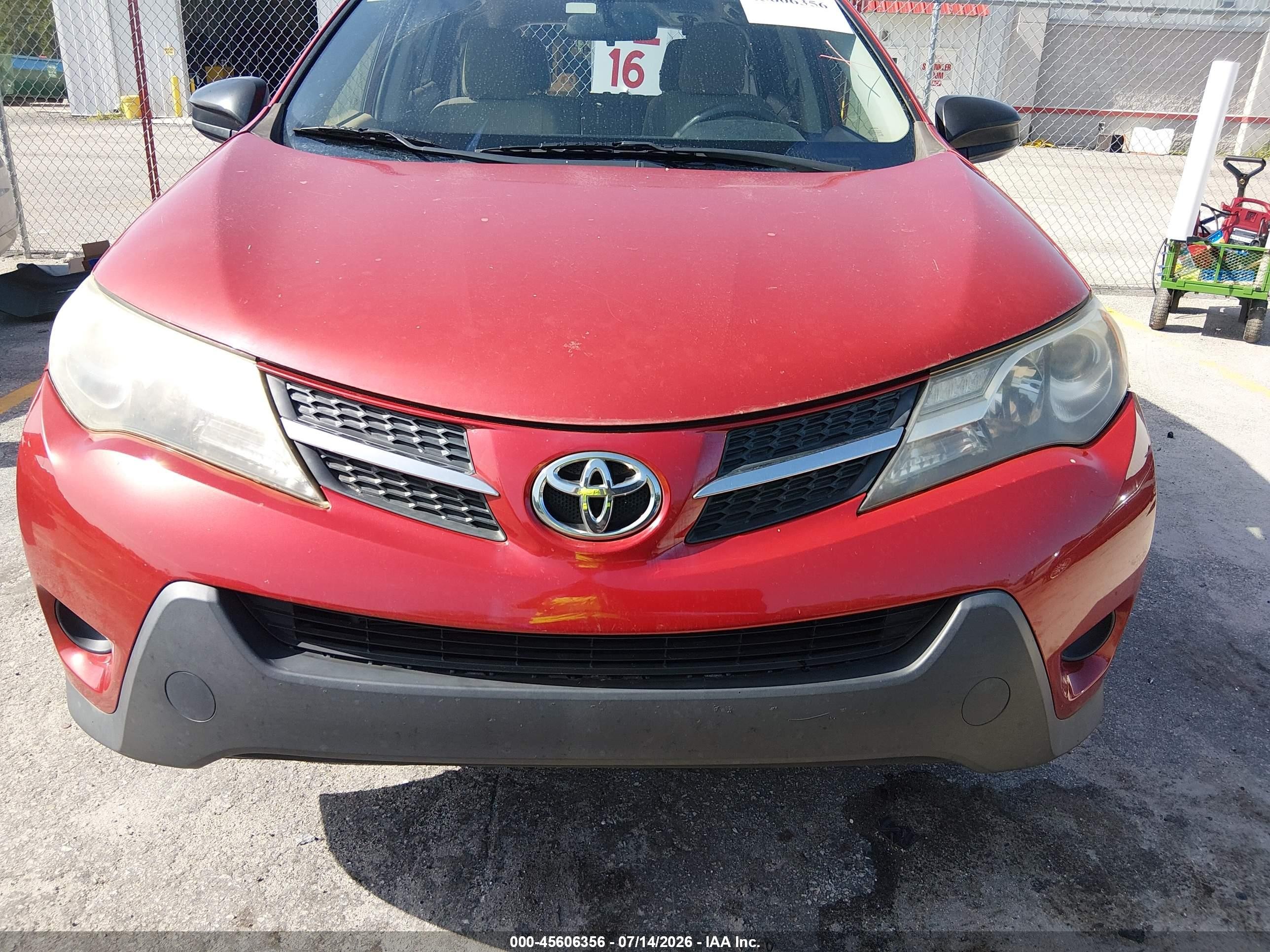 2013 Toyota Rav4 Le Red vin: JTMBFREV9DD032122
