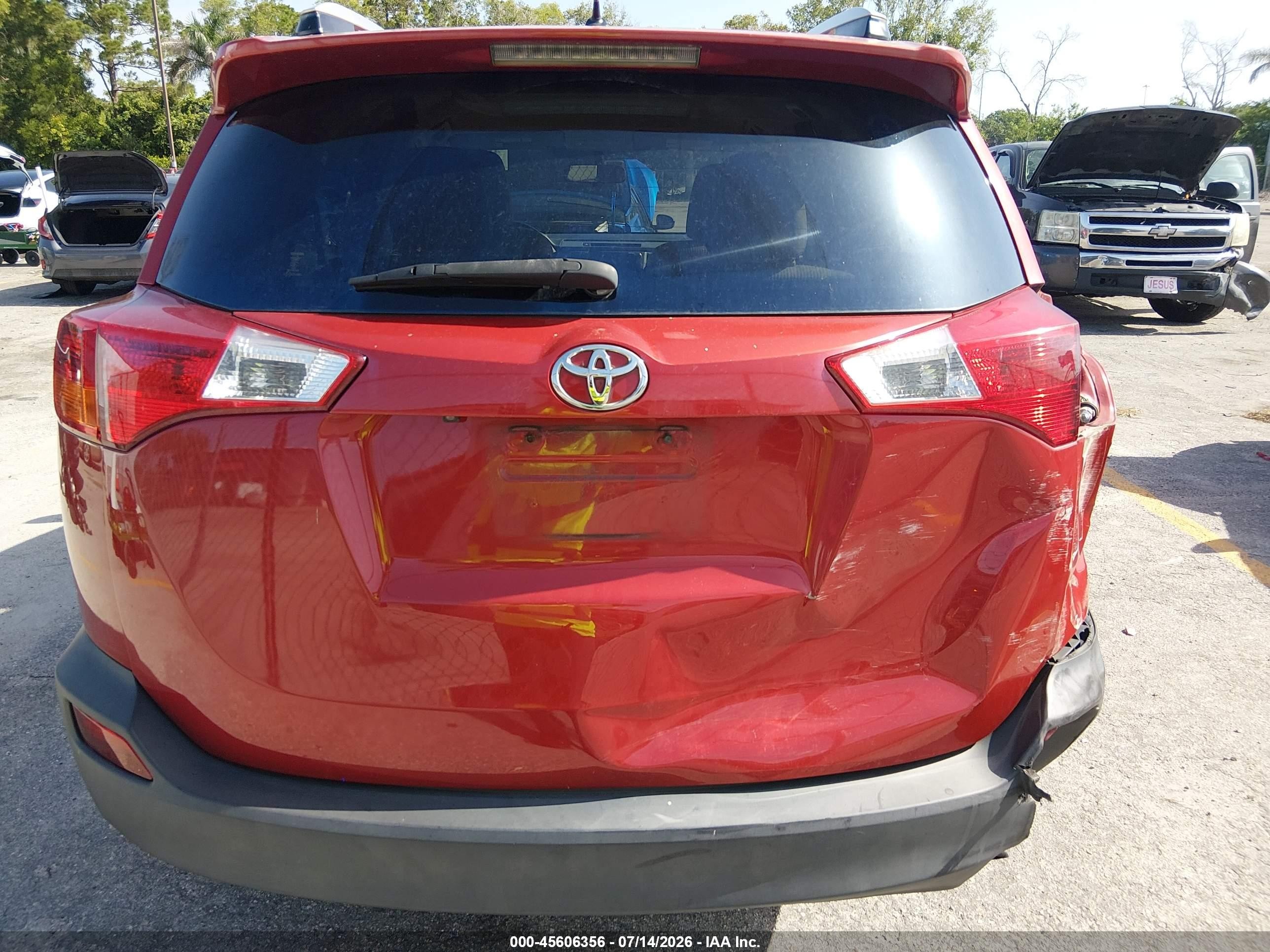 2013 Toyota Rav4 Le Red vin: JTMBFREV9DD032122