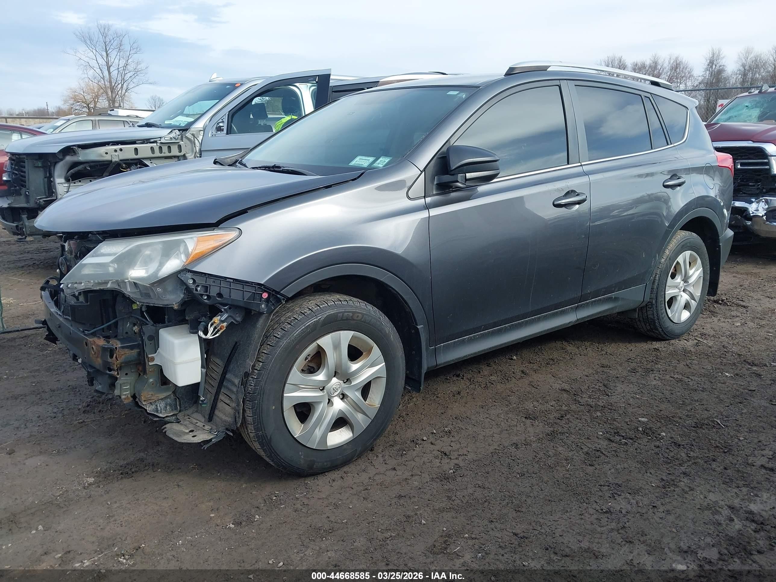 2014 Toyota Rav4 Le Gray vin: JTMBFREV9ED061055