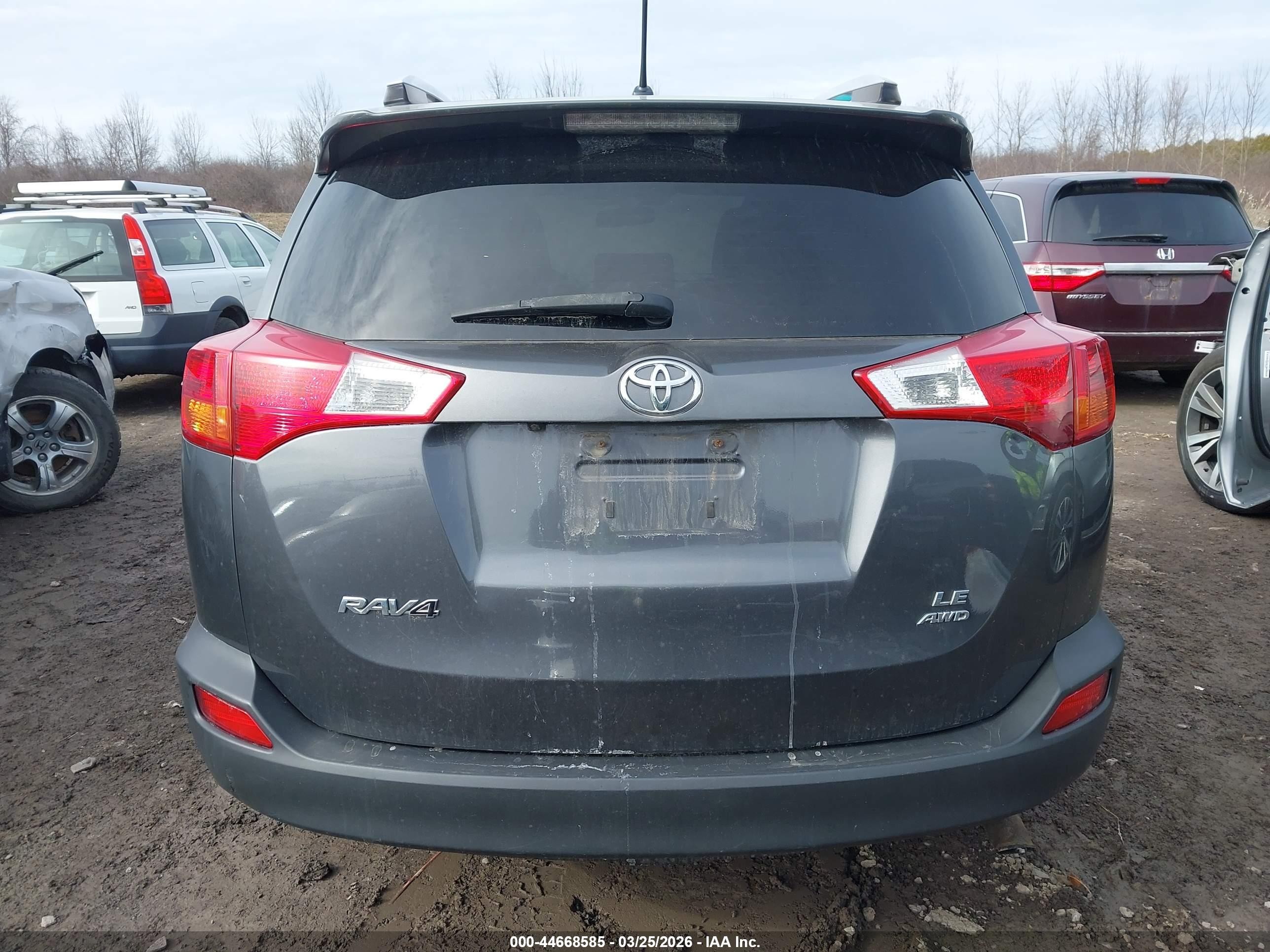 2014 Toyota Rav4 Le Gray vin: JTMBFREV9ED061055