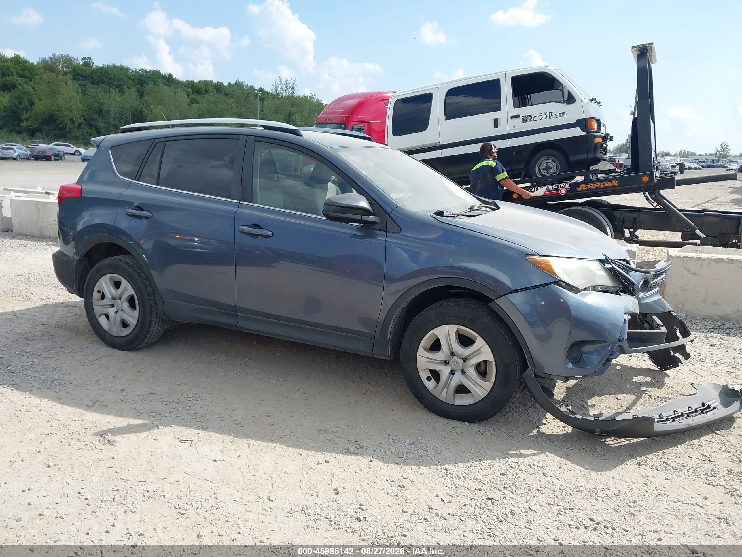 2014 Toyota Rav4 Le Blue vin: JTMBFREV9ED063498