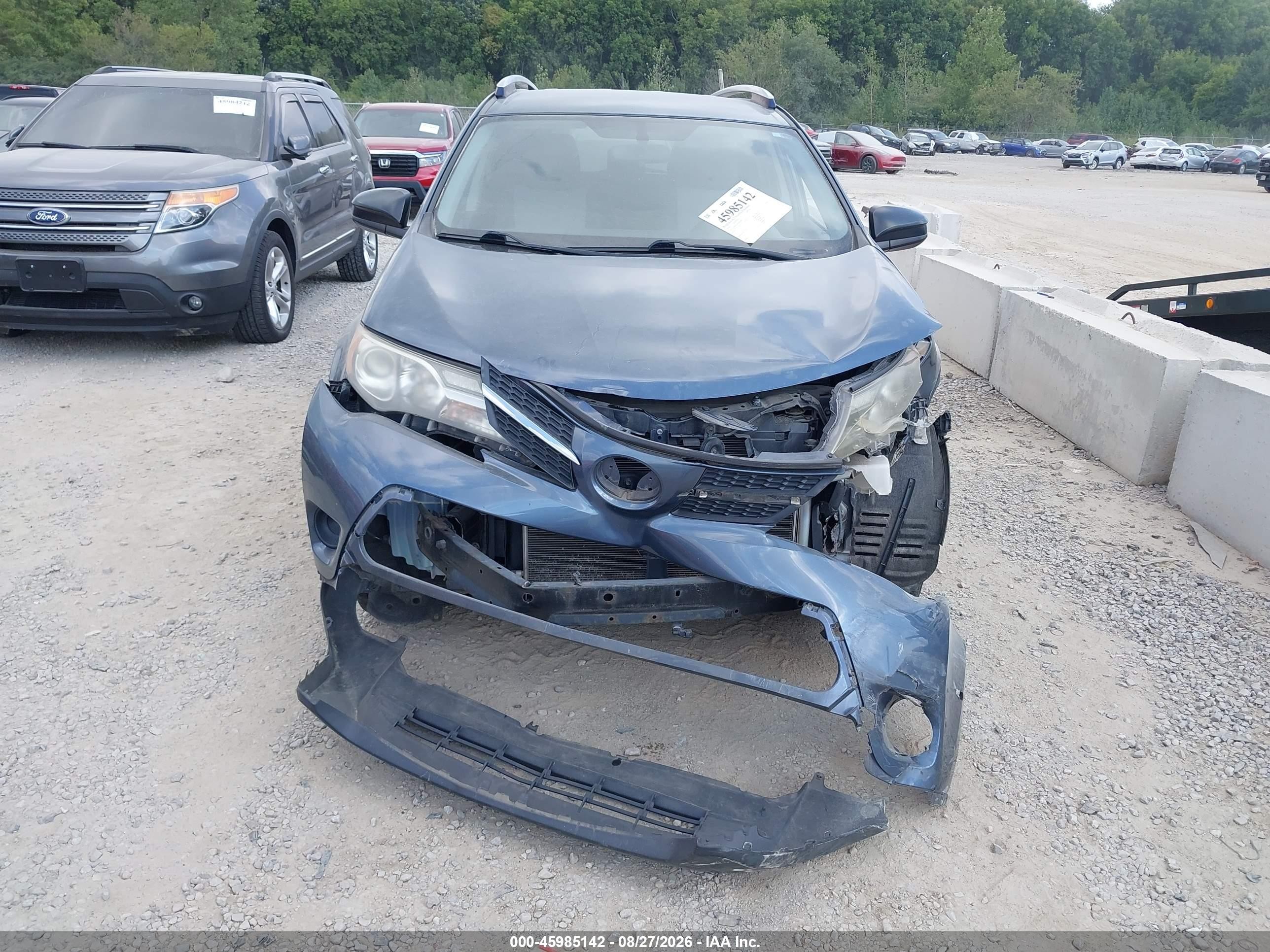 2014 Toyota Rav4 Le Blue vin: JTMBFREV9ED063498