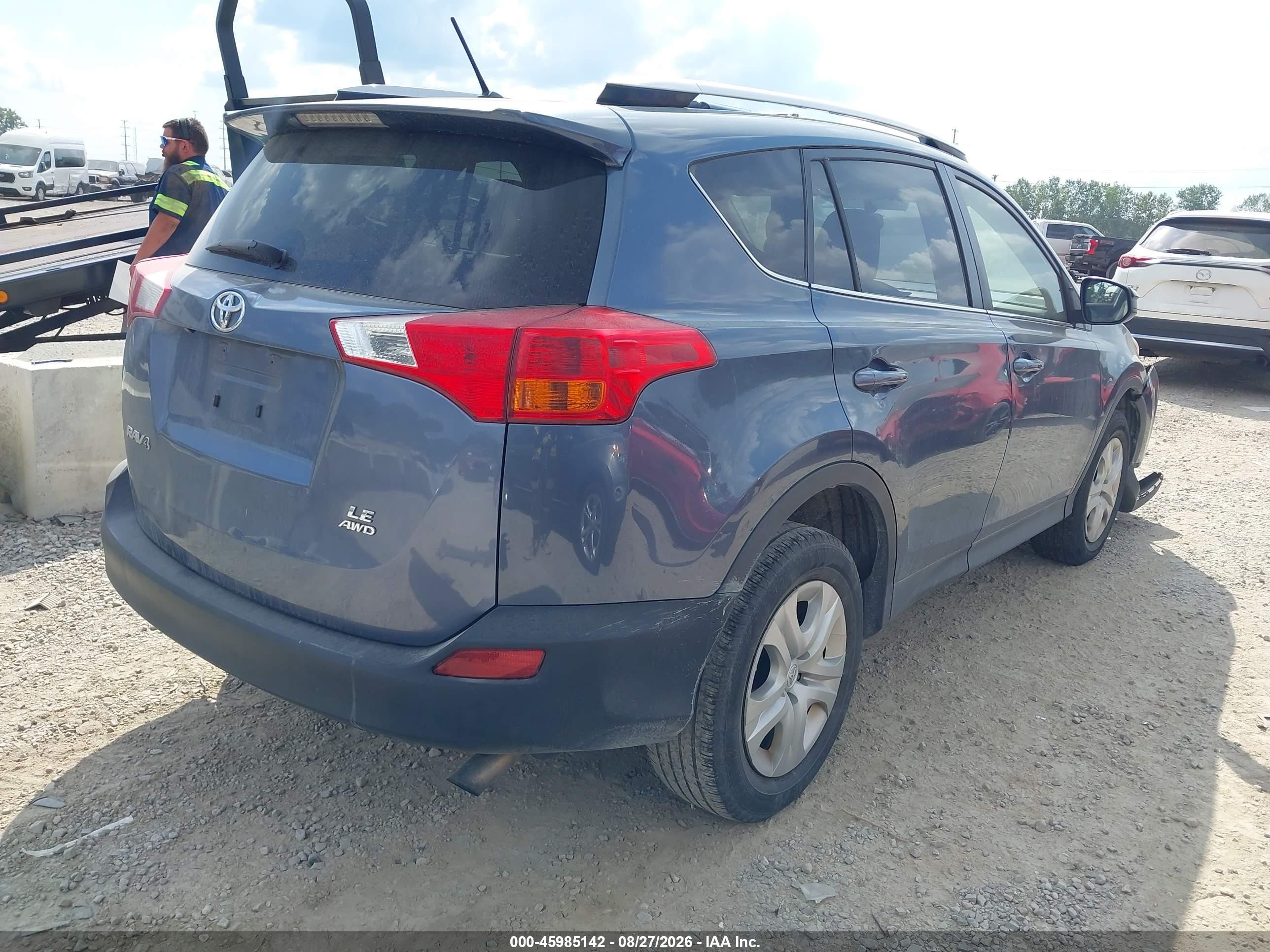 2014 Toyota Rav4 Le Blue vin: JTMBFREV9ED063498