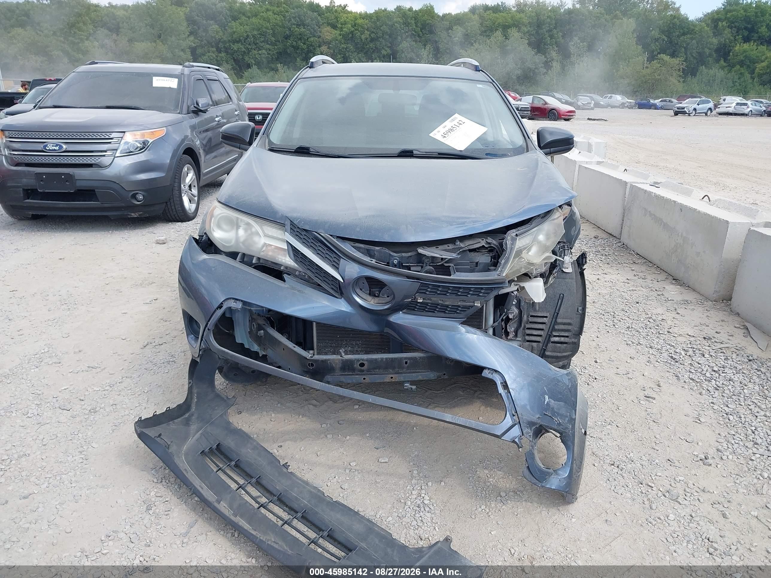 2014 Toyota Rav4 Le Blue vin: JTMBFREV9ED063498