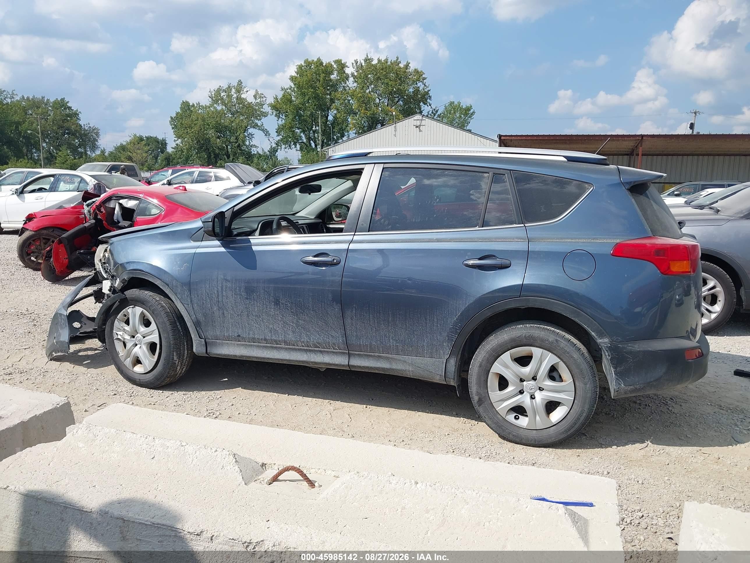 2014 Toyota Rav4 Le Blue vin: JTMBFREV9ED063498