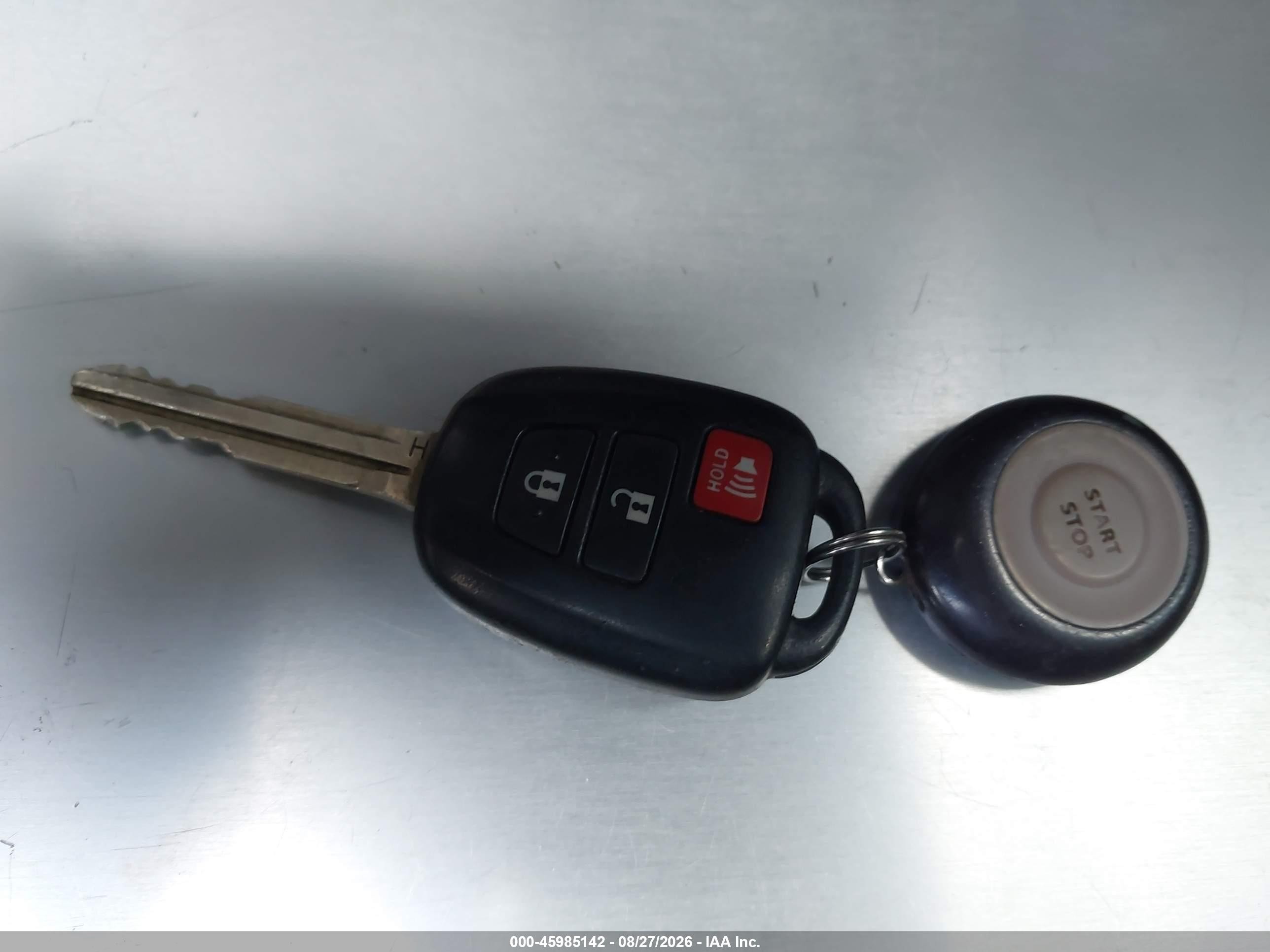 2014 Toyota Rav4 Le Blue vin: JTMBFREV9ED063498