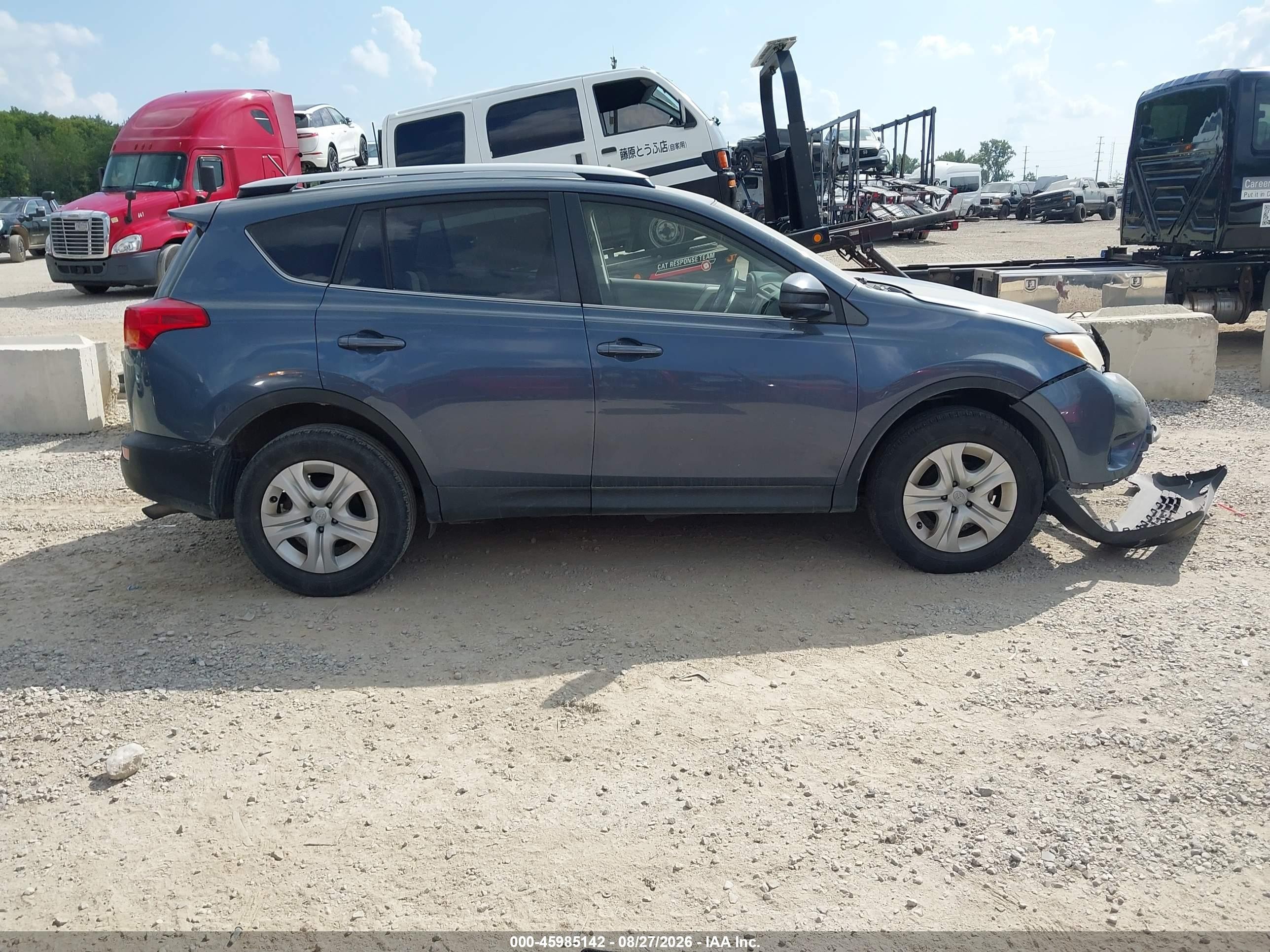 2014 Toyota Rav4 Le Blue vin: JTMBFREV9ED063498