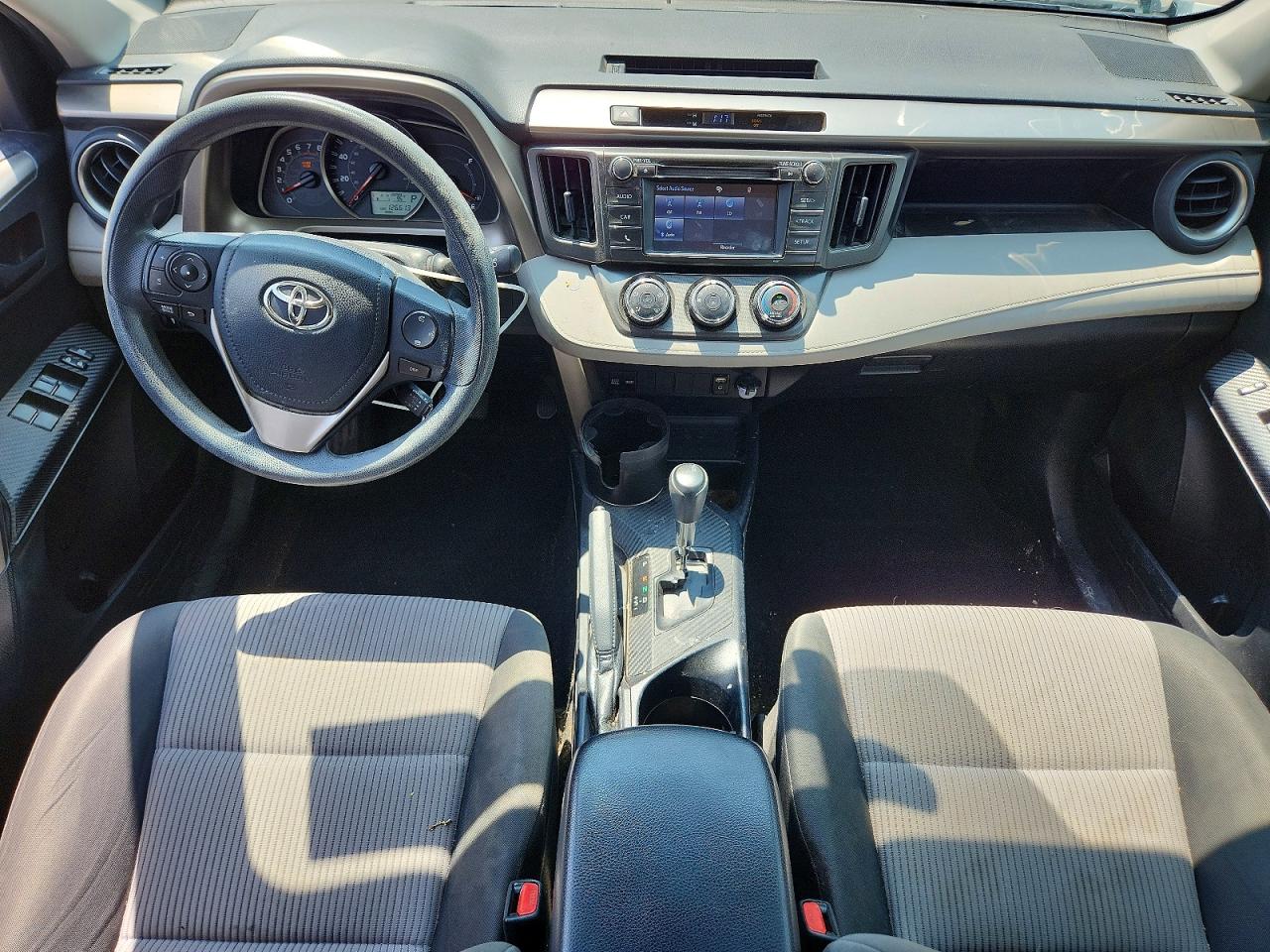 2014 Toyota Rav4 Le White vin: JTMBFREV9ED069009