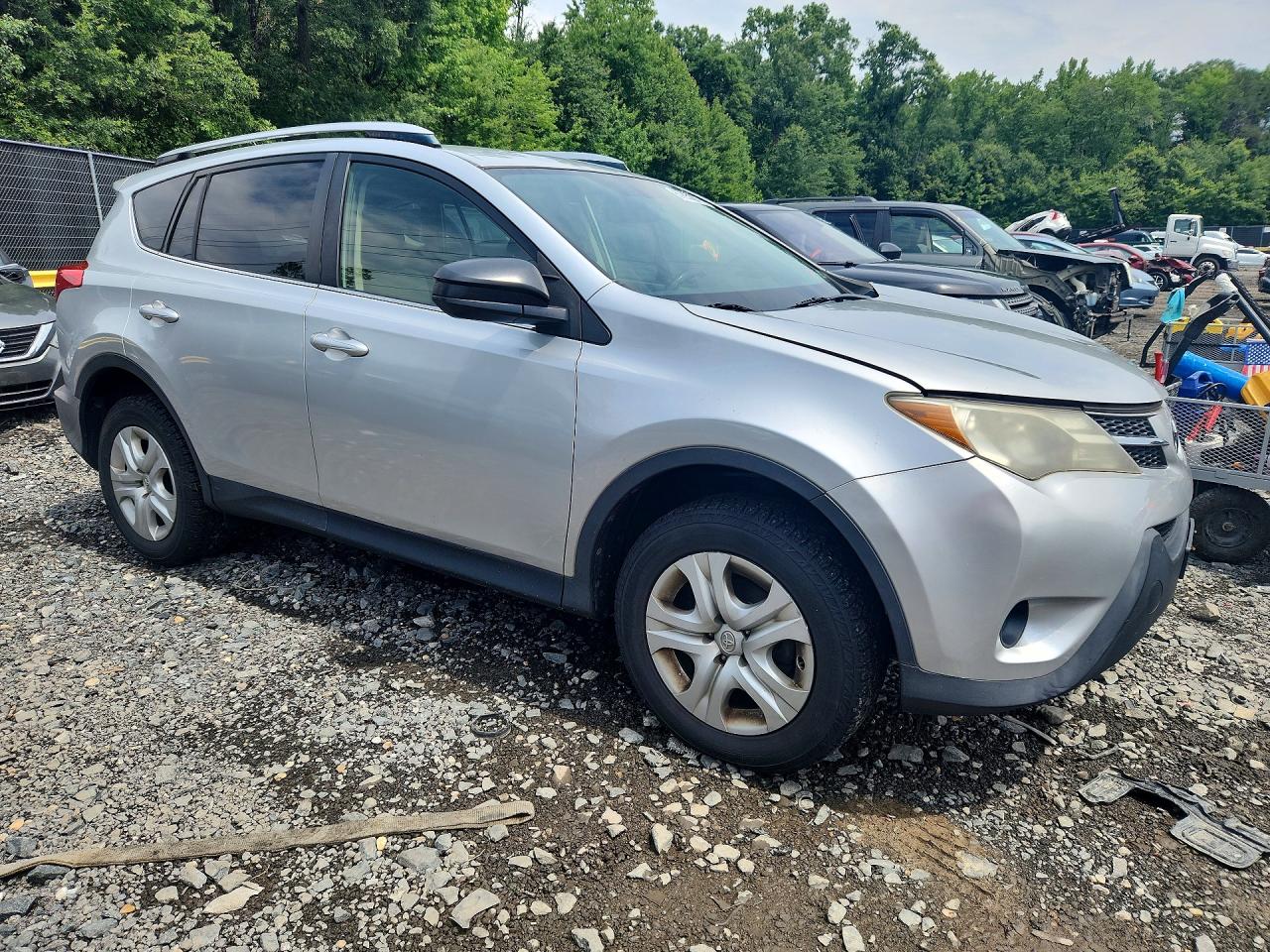 2014 Toyota Rav4 Le Серебряный vin: JTMBFREV9ED069611