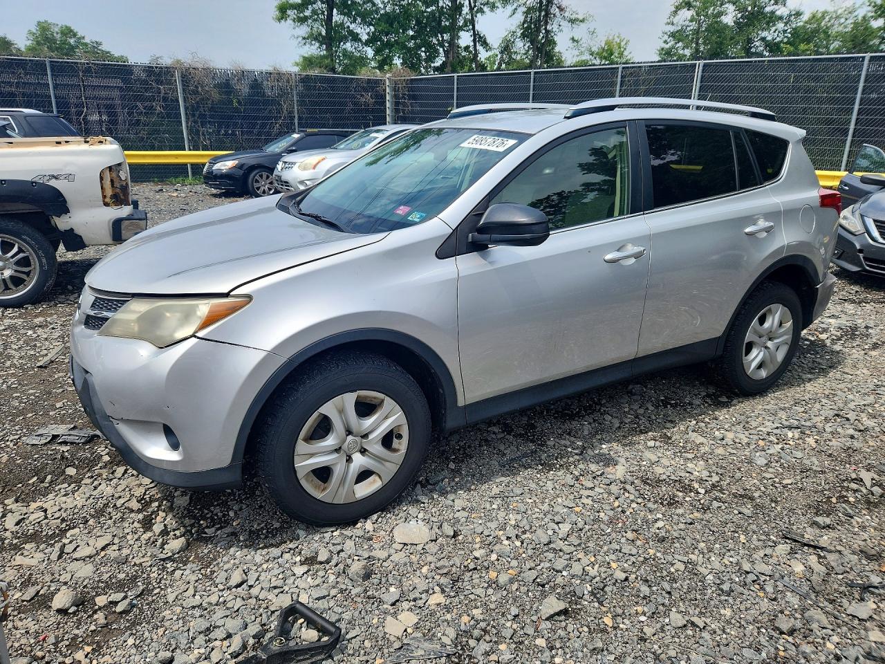 2014 Toyota Rav4 Le Silver vin: JTMBFREV9ED069611