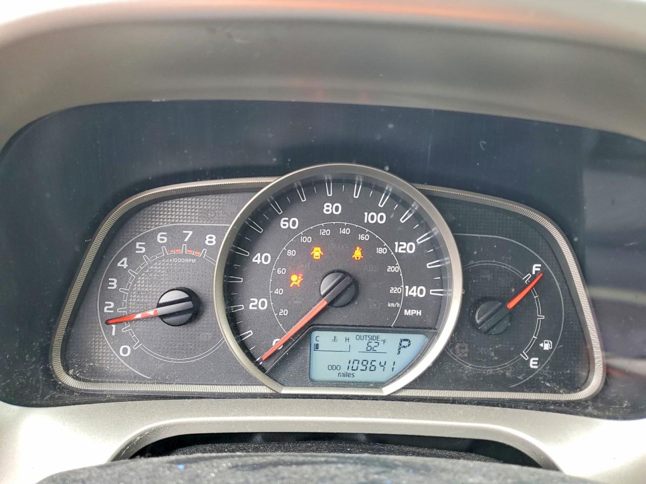 2014 Toyota Rav4 Le Красный vin: JTMBFREV9ED077725