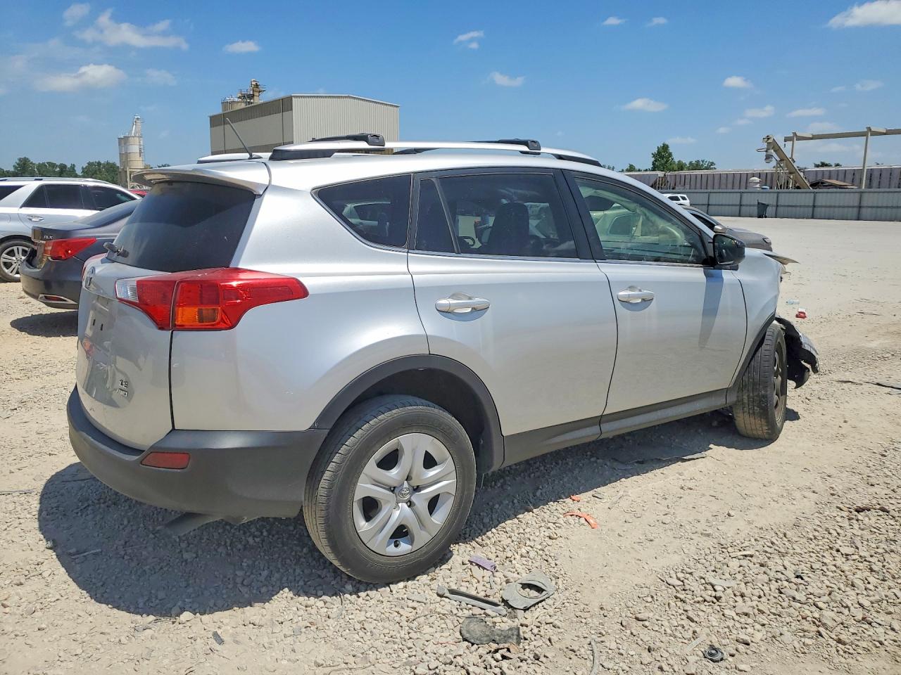 2014 Toyota Rav4 Le Silver vin: JTMBFREV9ED083623