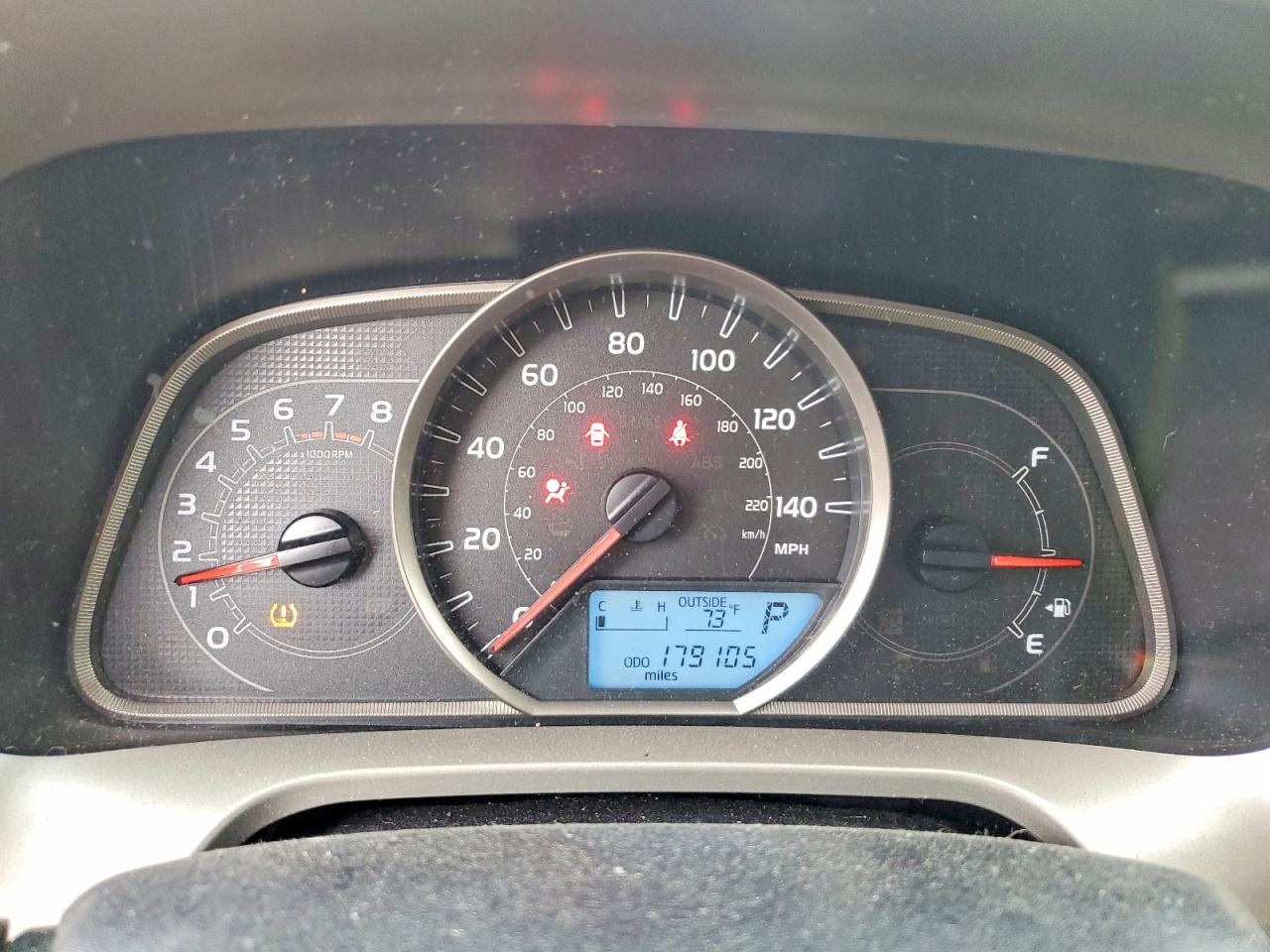 2015 Toyota Rav4 Le Green vin: JTMBFREV9FD151923