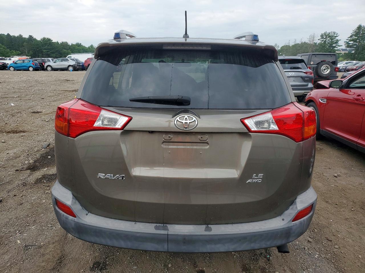 2015 Toyota Rav4 Le Green vin: JTMBFREV9FD151923