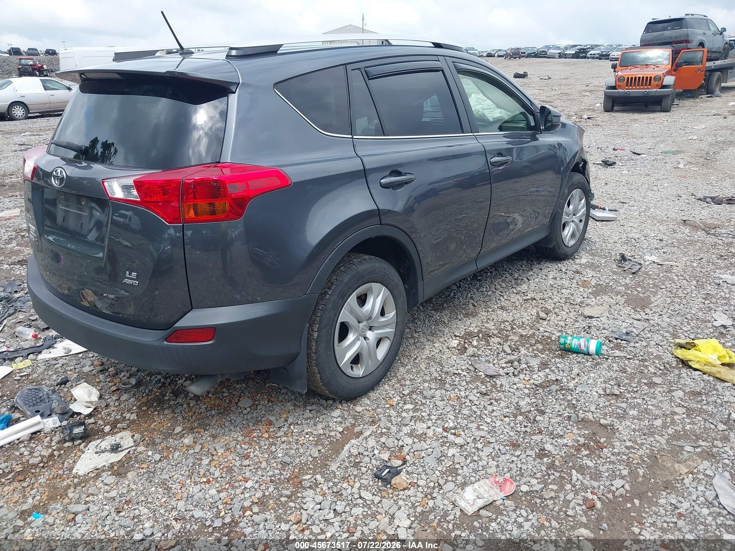 2015 Toyota Rav4 Le Gray vin: JTMBFREV9FD158788