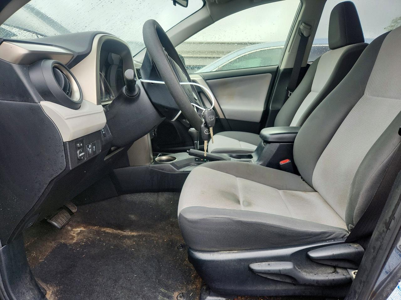 2015 Toyota Rav4 Le Gray vin: JTMBFREV9FD174702