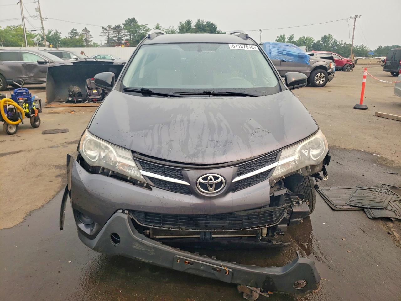 2015 Toyota Rav4 Le Gray vin: JTMBFREV9FJ023117