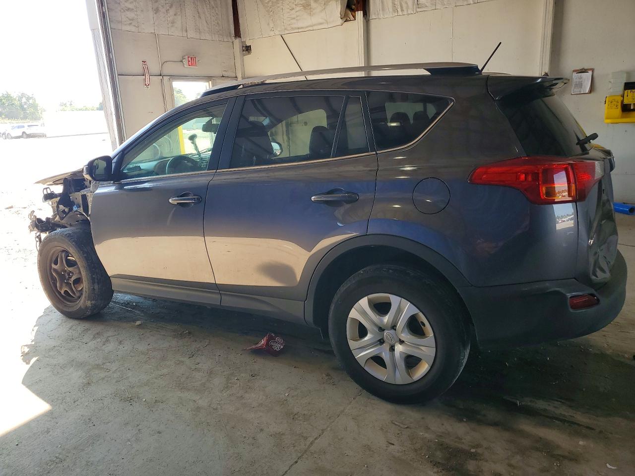 2015 Toyota Rav4 Le Gray vin: JTMBFREV9FJ046171