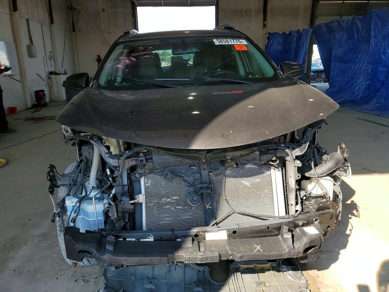 2015 Toyota Rav4 Le Gray vin: JTMBFREV9FJ046171