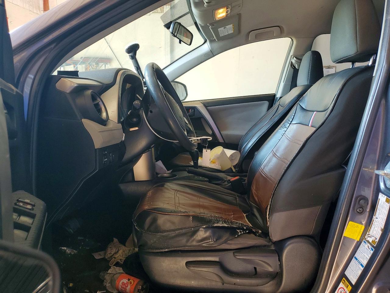 2015 Toyota Rav4 Le Gray vin: JTMBFREV9FJ046171