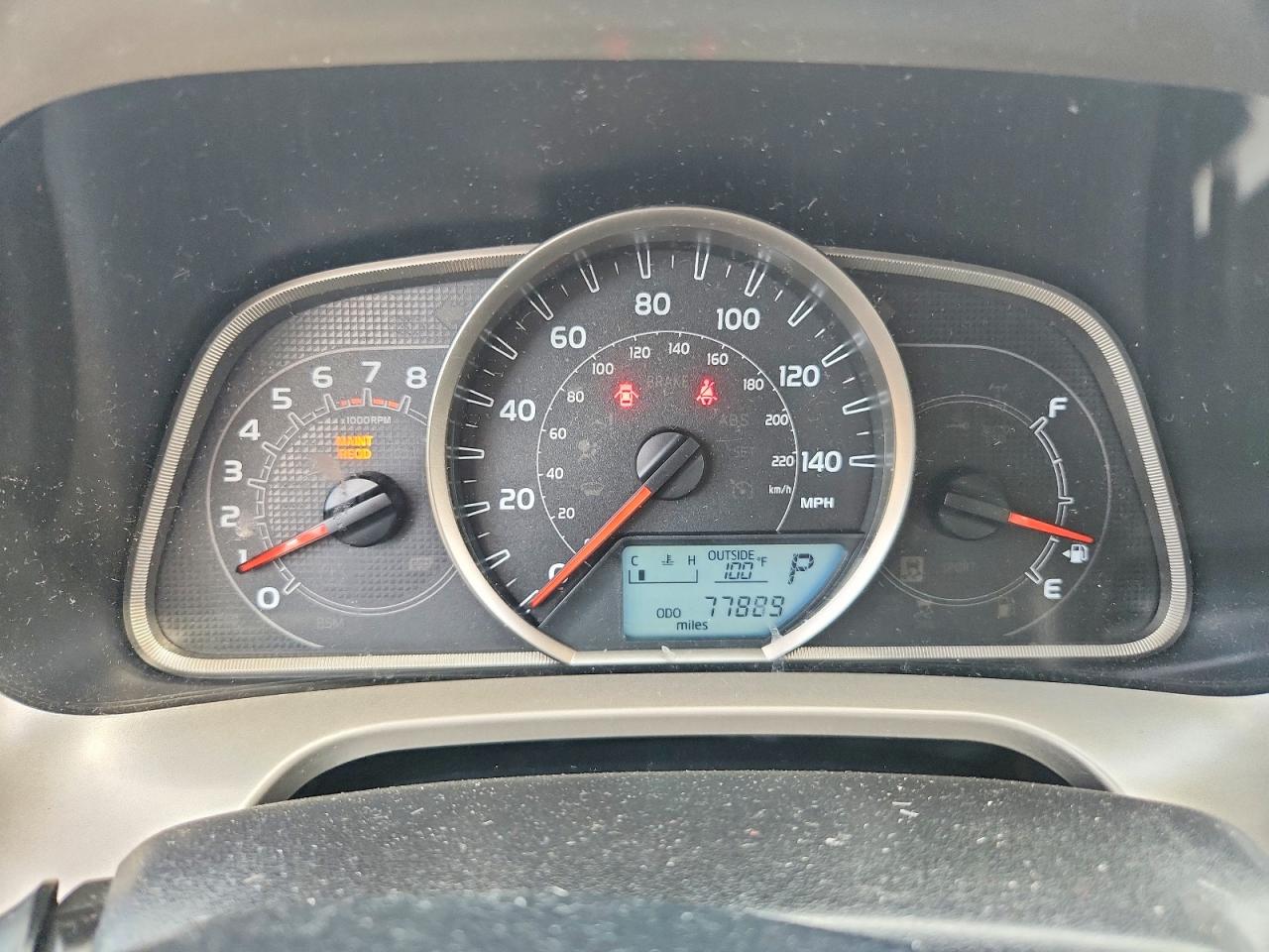 2015 Toyota Rav4 Le Gray vin: JTMBFREV9FJ047644