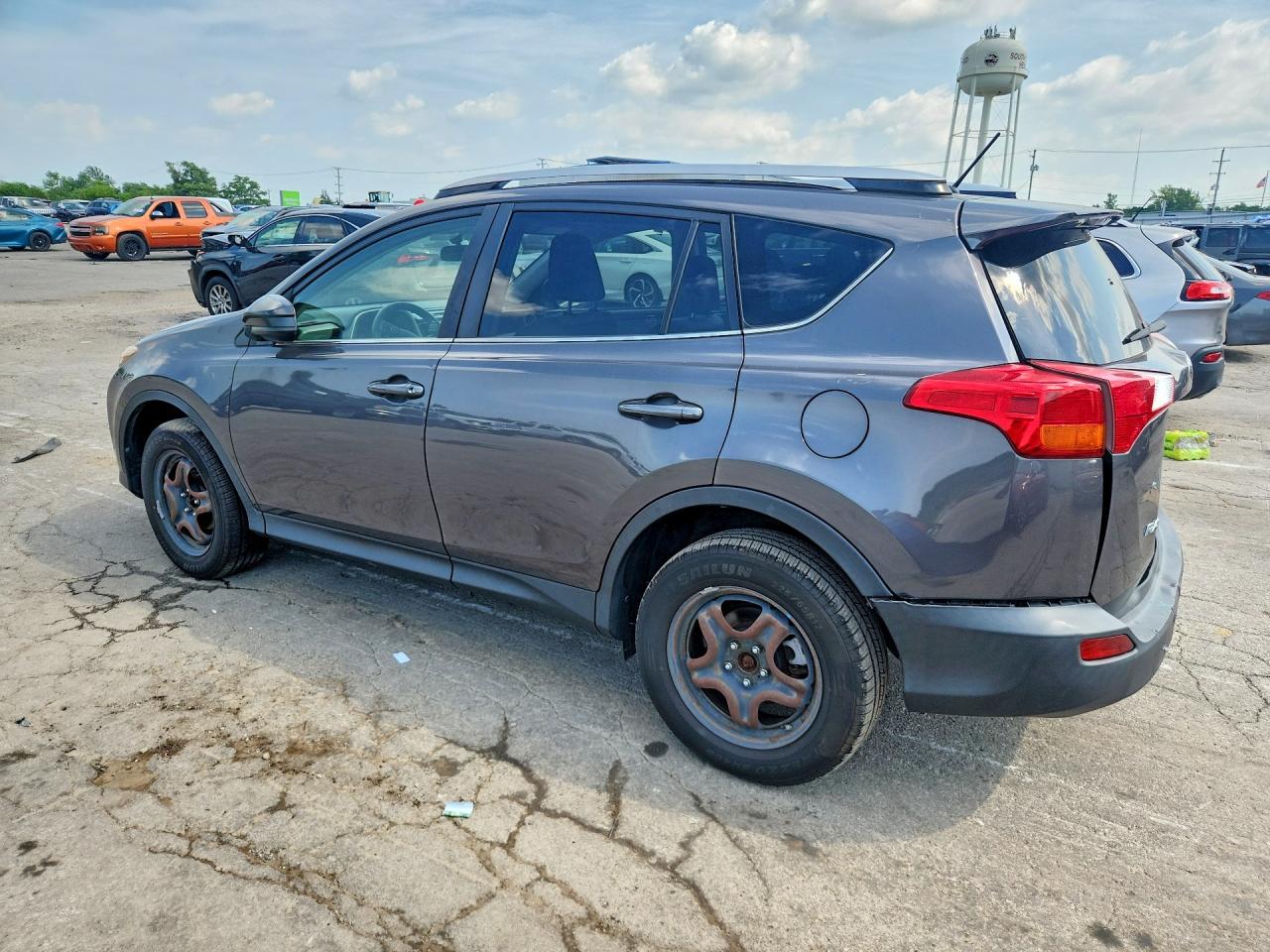 2015 Toyota Rav4 Le Gray vin: JTMBFREV9FJ047644