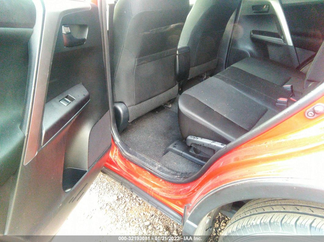 2016 Toyota Rav4 Le Оранжевый vin: JTMBFREV9GJ096585