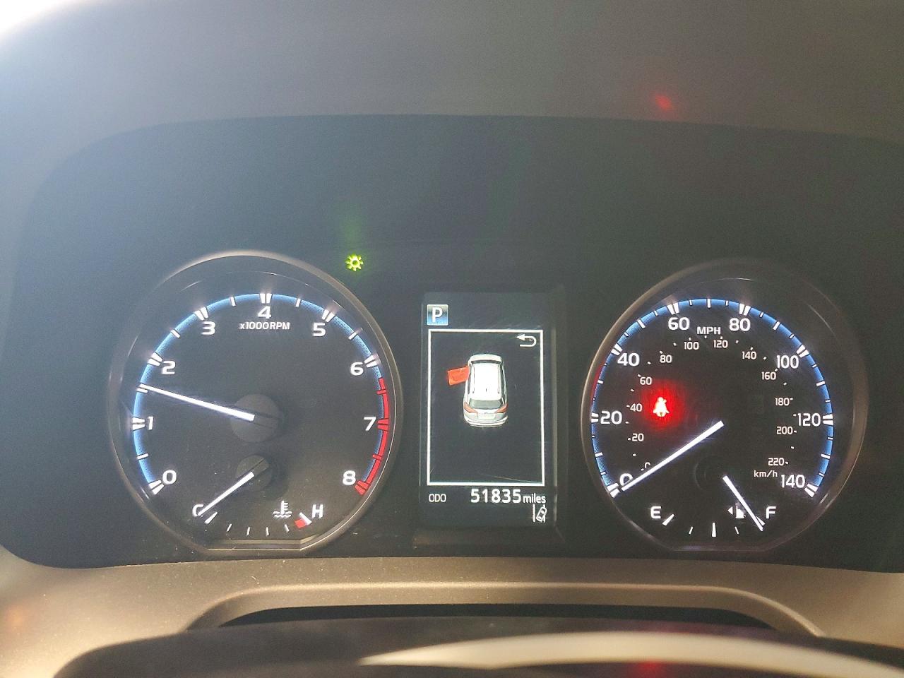 2017 Toyota Rav4 Le Красный vin: JTMBFREV9HJ143390