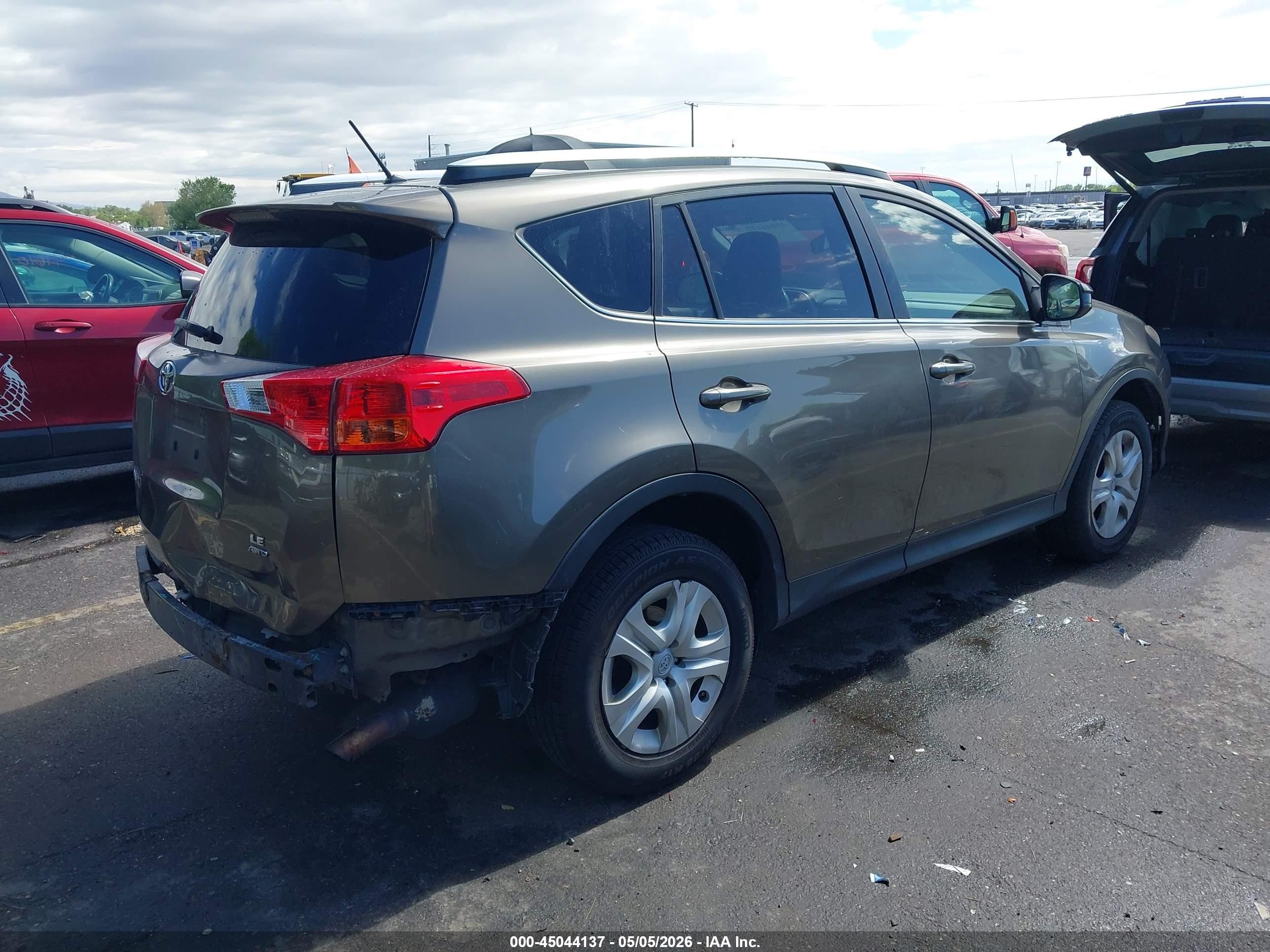 2013 Toyota Rav4 Le Gray vin: JTMBFREVXD5027506