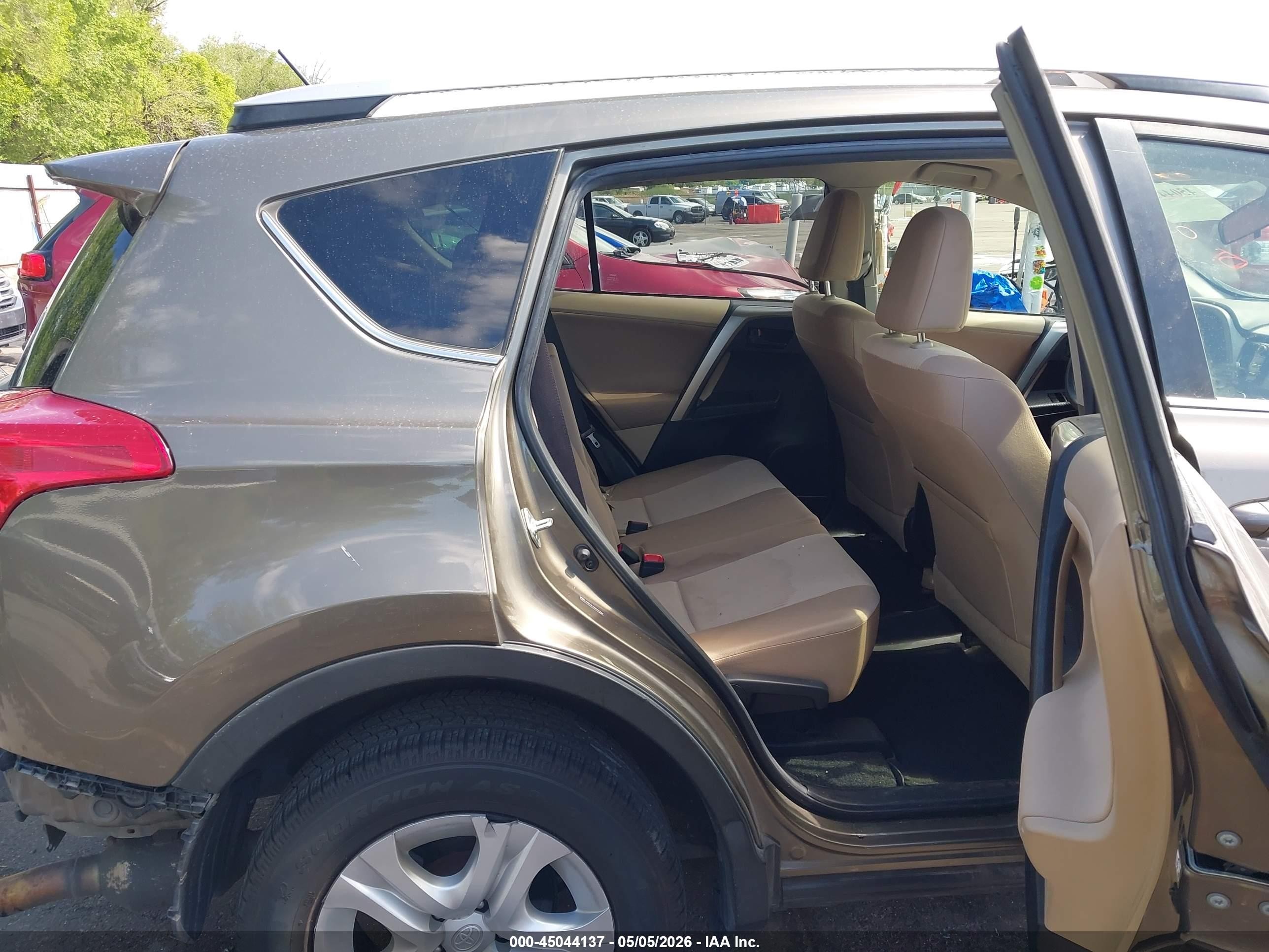 2013 Toyota Rav4 Le Gray vin: JTMBFREVXD5027506