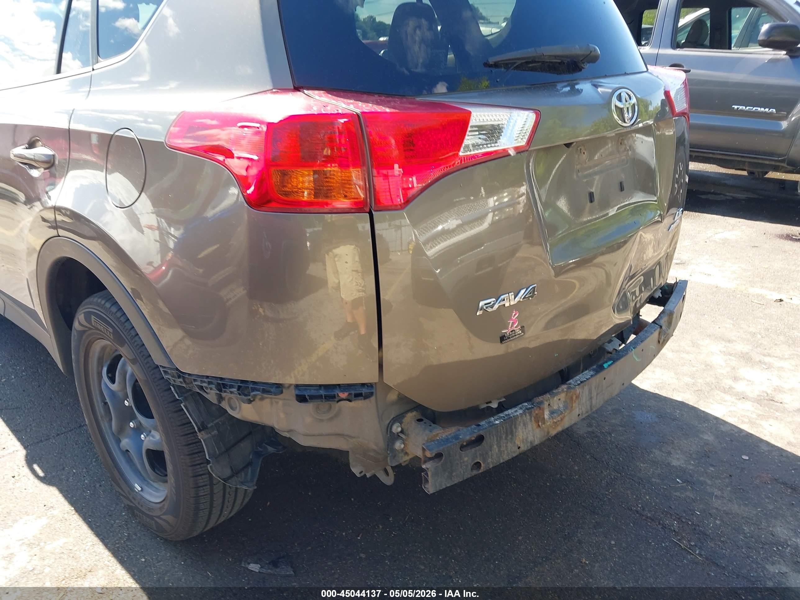2013 Toyota Rav4 Le Gray vin: JTMBFREVXD5027506