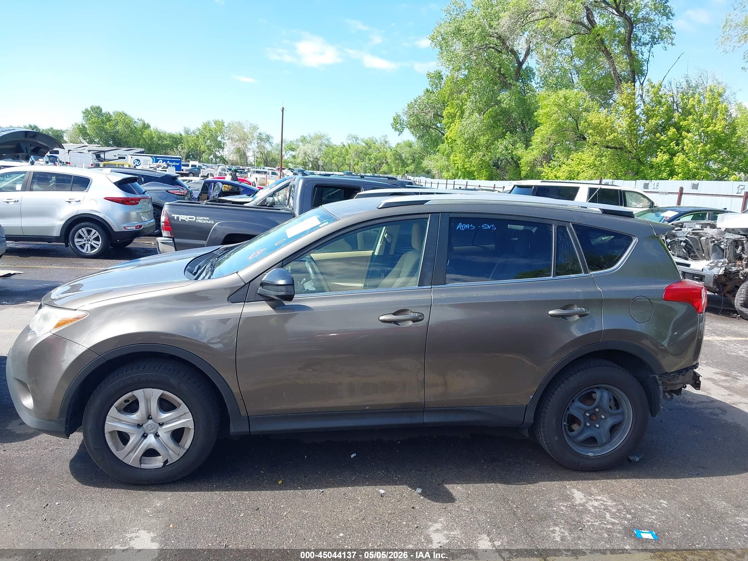 2013 Toyota Rav4 Le Gray vin: JTMBFREVXD5027506