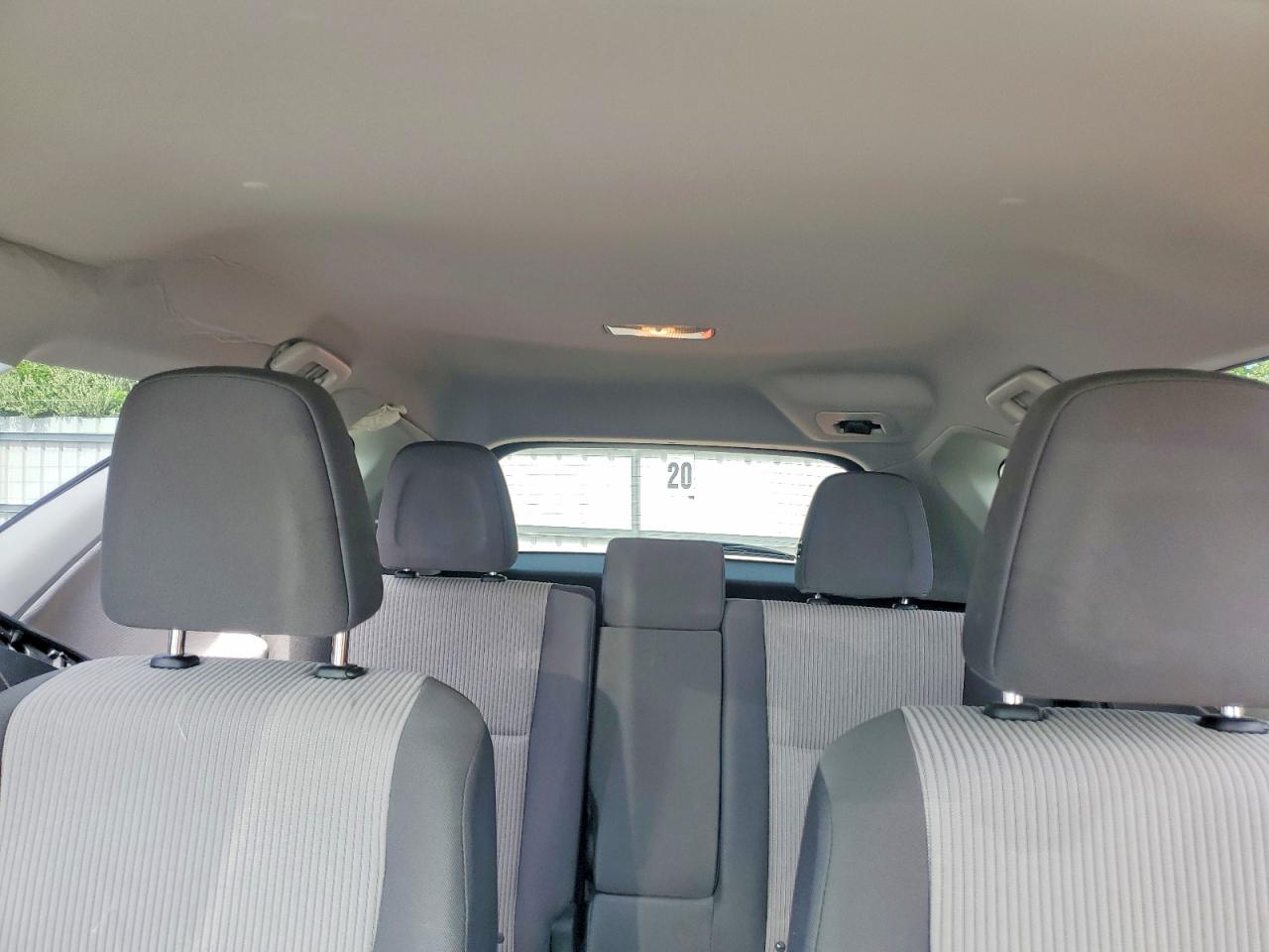 2013 Toyota Rav4 Le Silver vin: JTMBFREVXDD003082