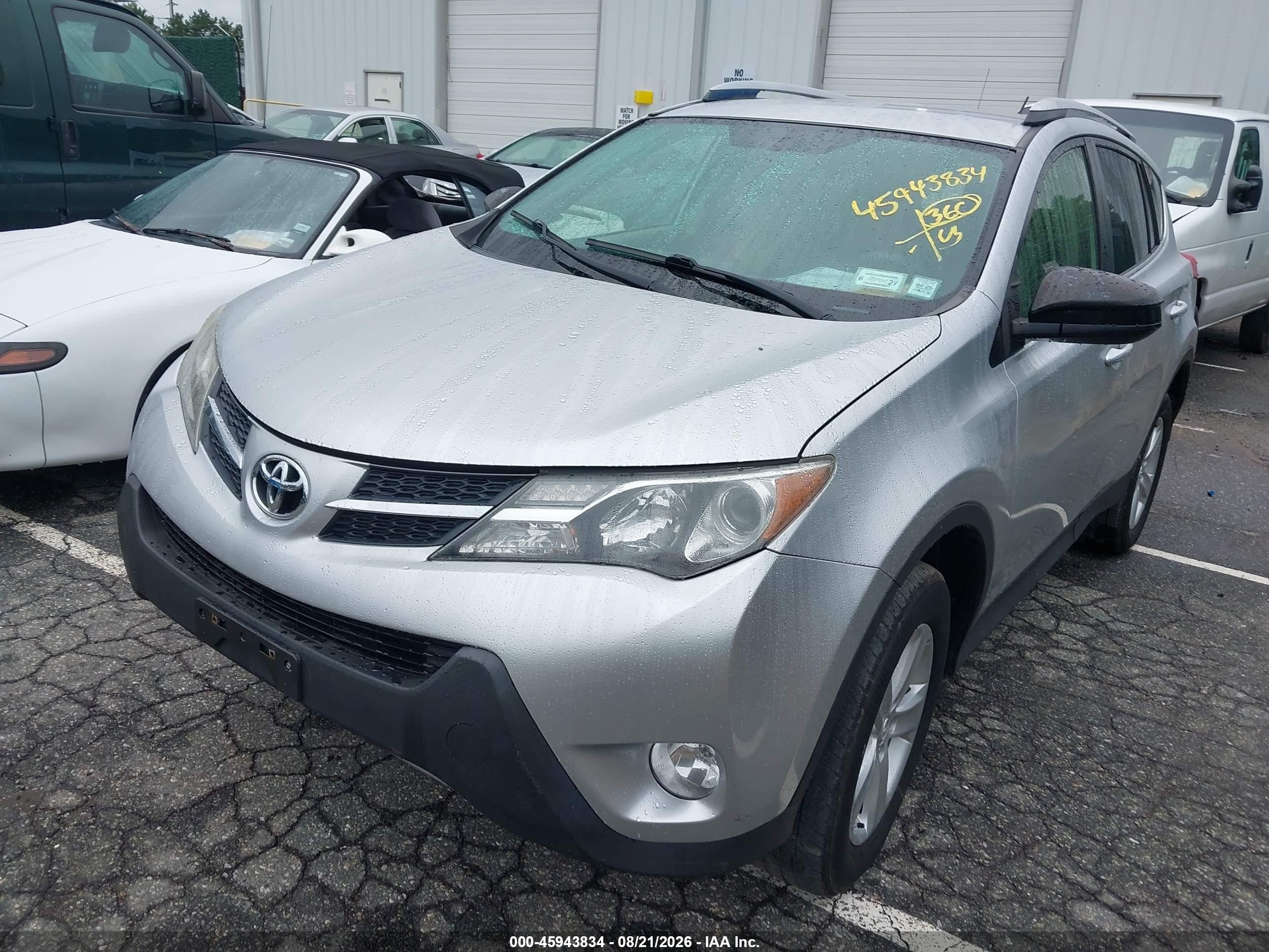 2013 Toyota Rav4 Le Silver vin: JTMBFREVXDD003311