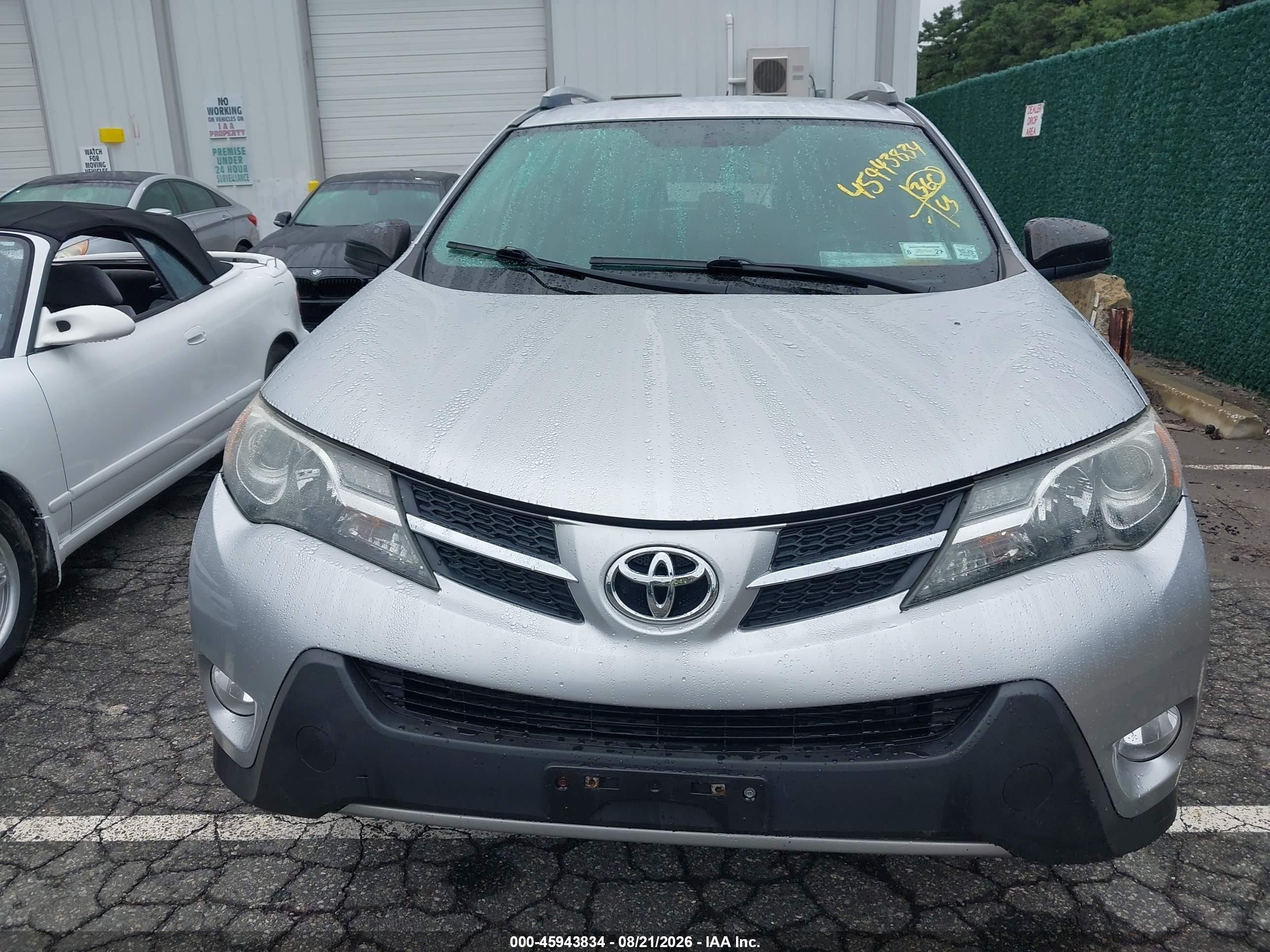 2013 Toyota Rav4 Le Silver vin: JTMBFREVXDD003311