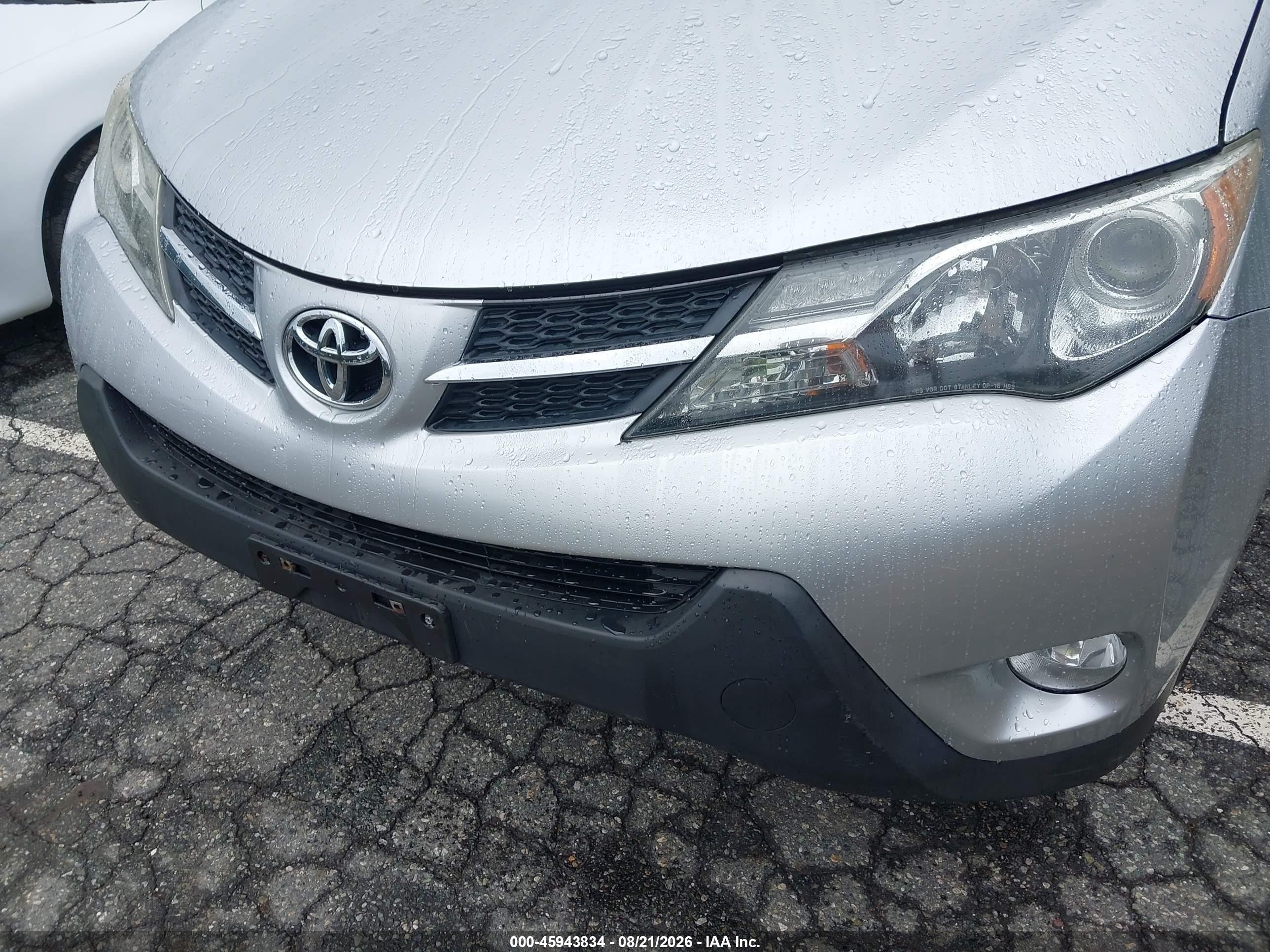 2013 Toyota Rav4 Le Silver vin: JTMBFREVXDD003311