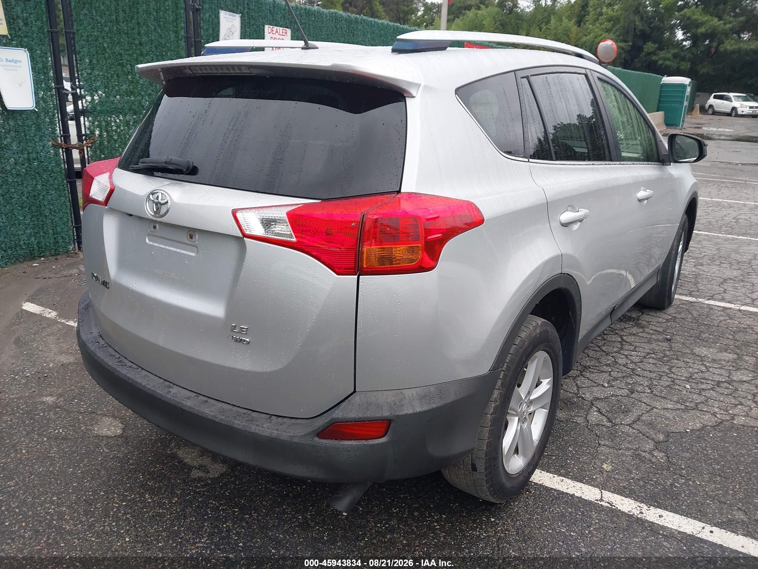 2013 Toyota Rav4 Le Silver vin: JTMBFREVXDD003311