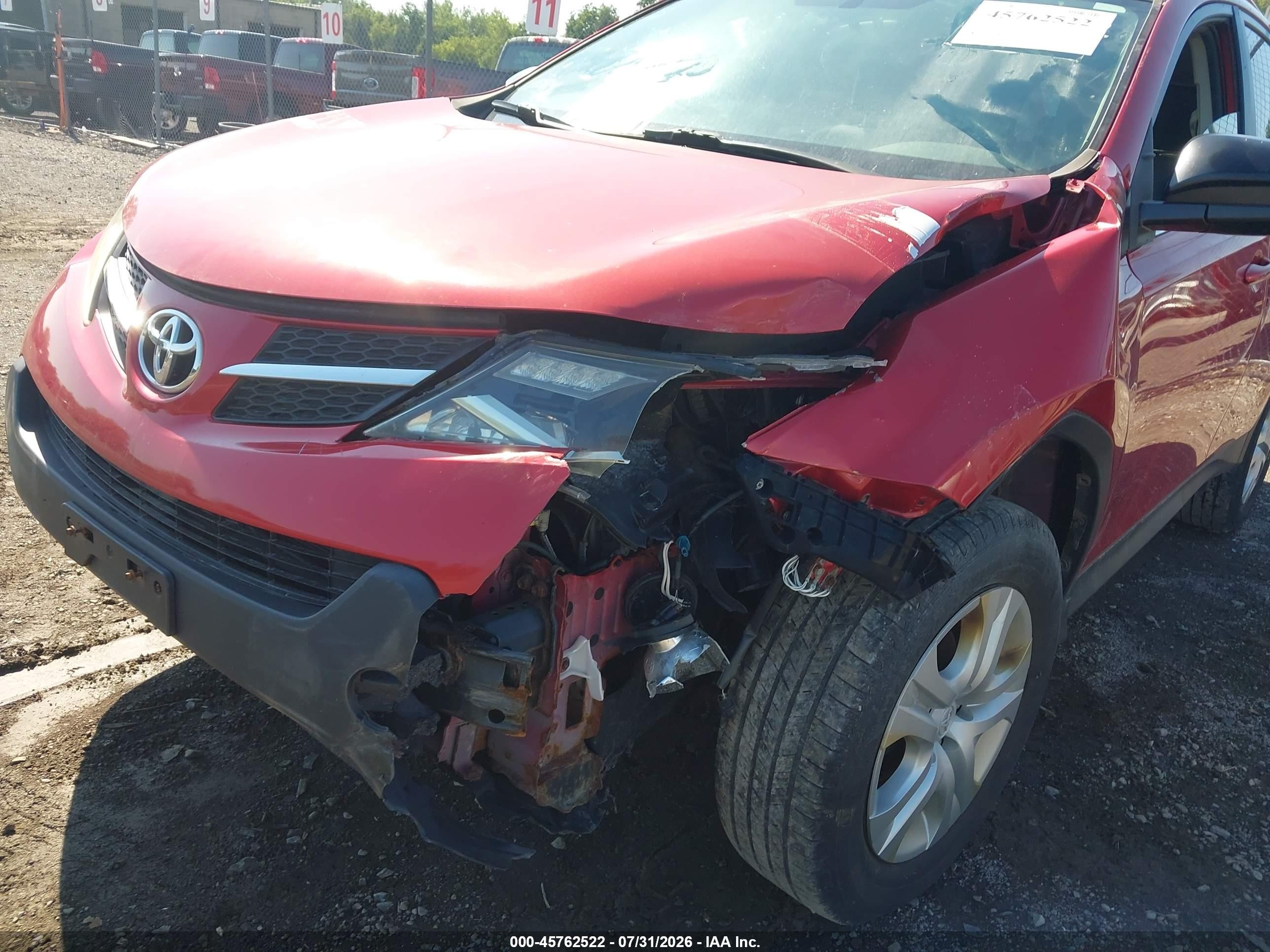 2014 Toyota Rav4 Le Red vin: JTMBFREVXED081170