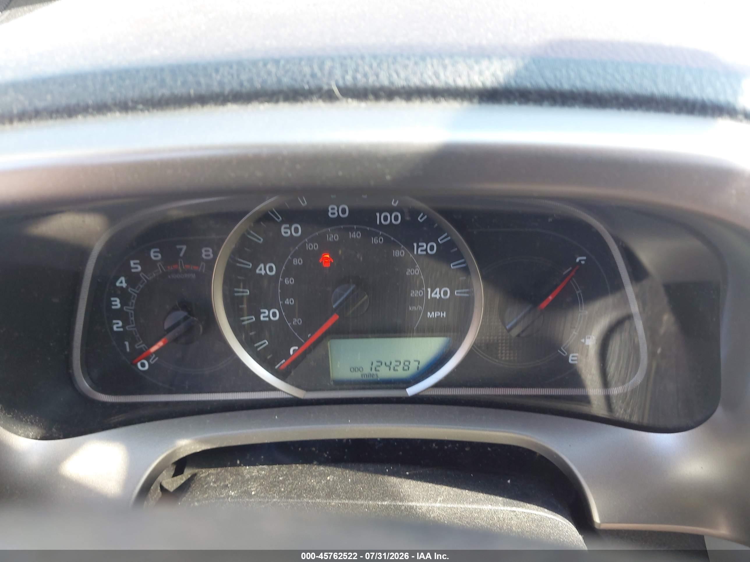 2014 Toyota Rav4 Le Red vin: JTMBFREVXED081170