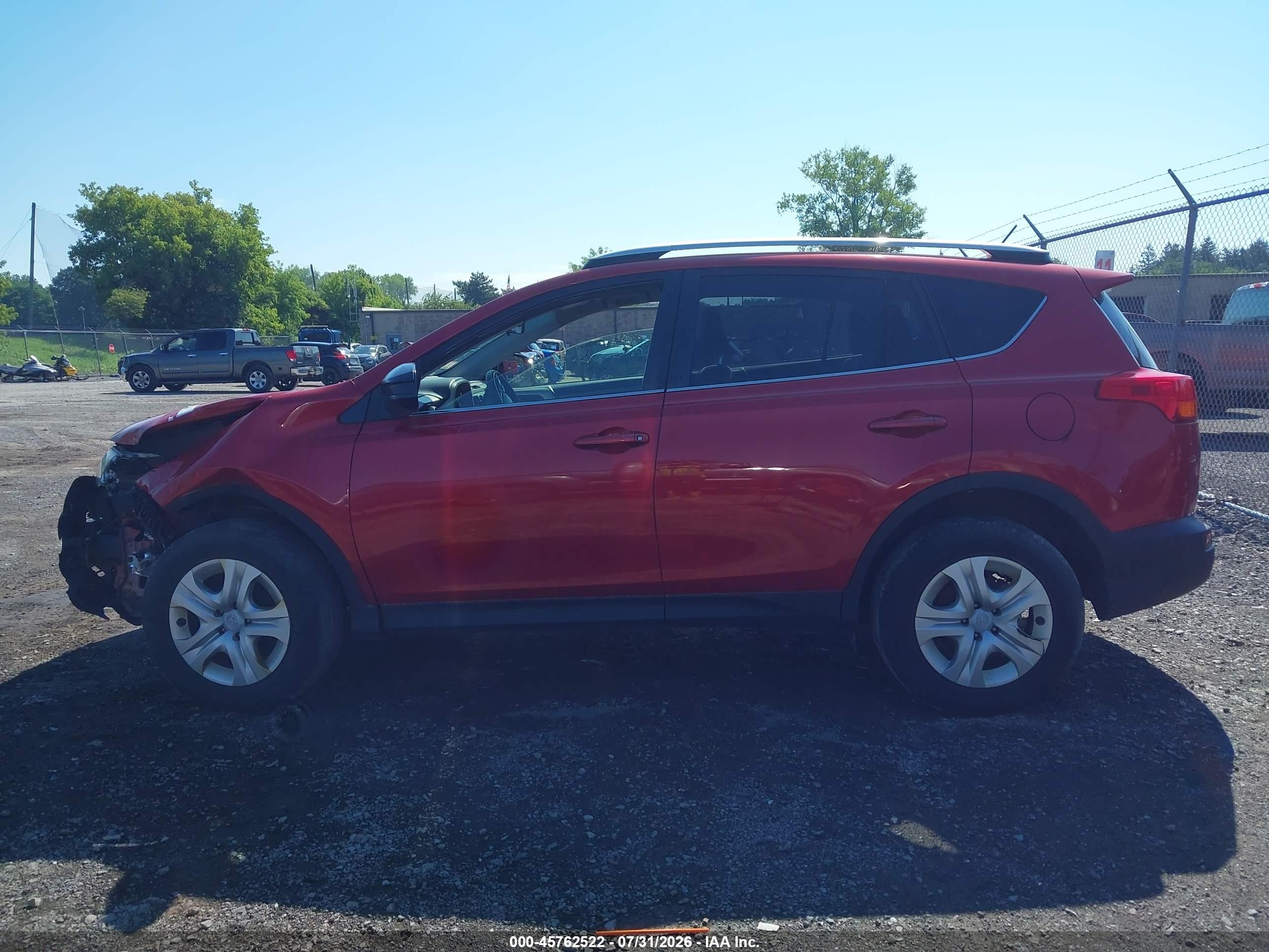 2014 Toyota Rav4 Le Red vin: JTMBFREVXED081170