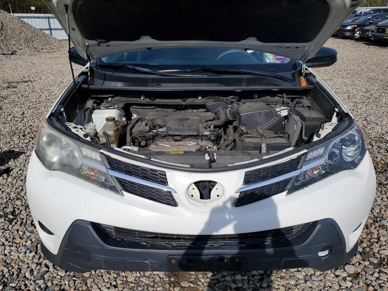 2014 Toyota Rav4 Le White vin: JTMBFREVXEJ002372