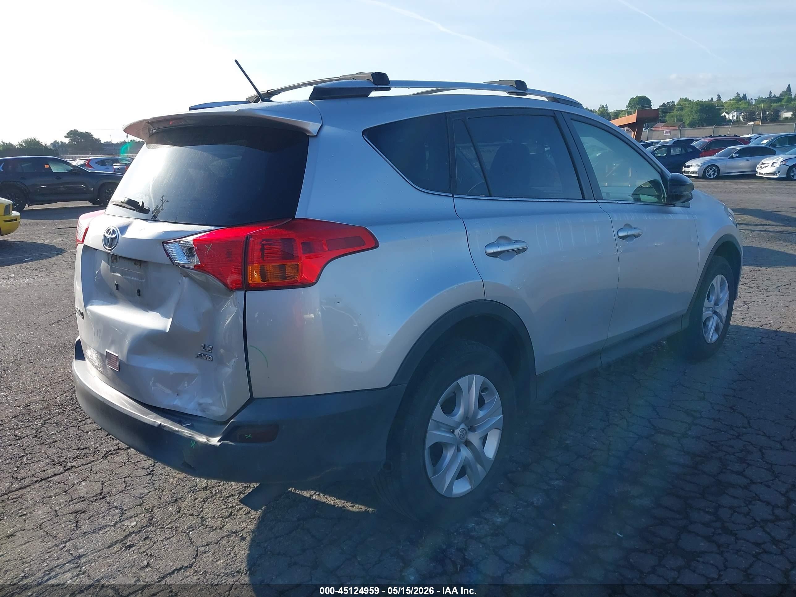 2014 Toyota Rav4 Le Silver vin: JTMBFREVXEJ012254