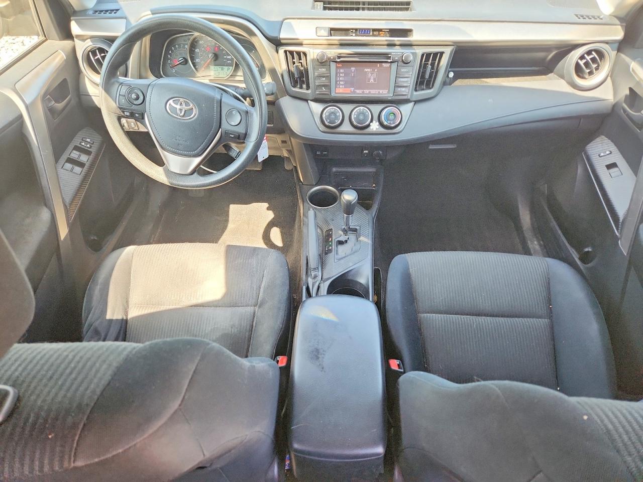 2015 Toyota Rav4 Le Brown vin: JTMBFREVXFD135519
