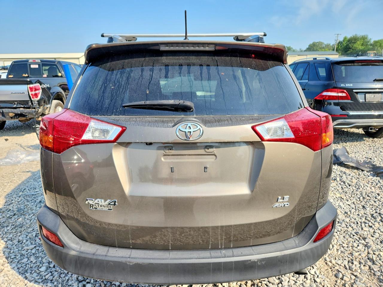 2015 Toyota Rav4 Le Tan vin: JTMBFREVXFD141787