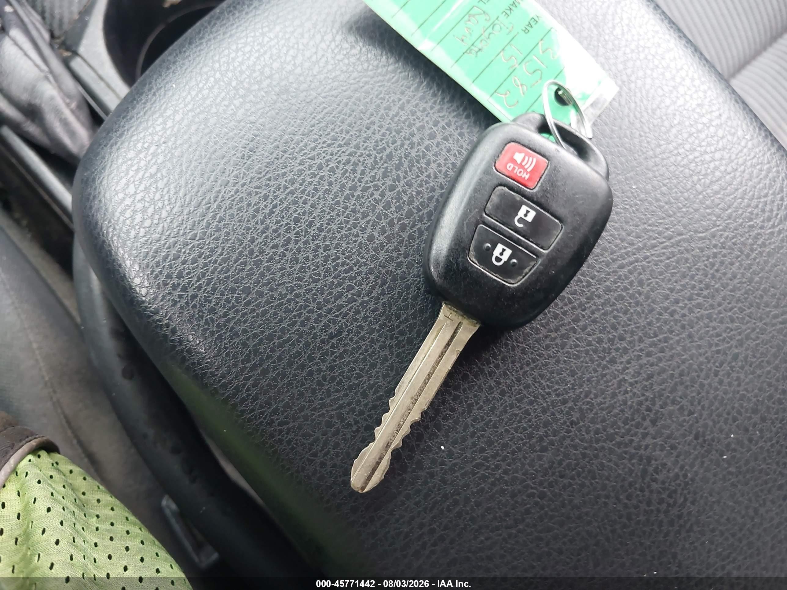 2015 Toyota Rav4 Le Gray vin: JTMBFREVXFD151509