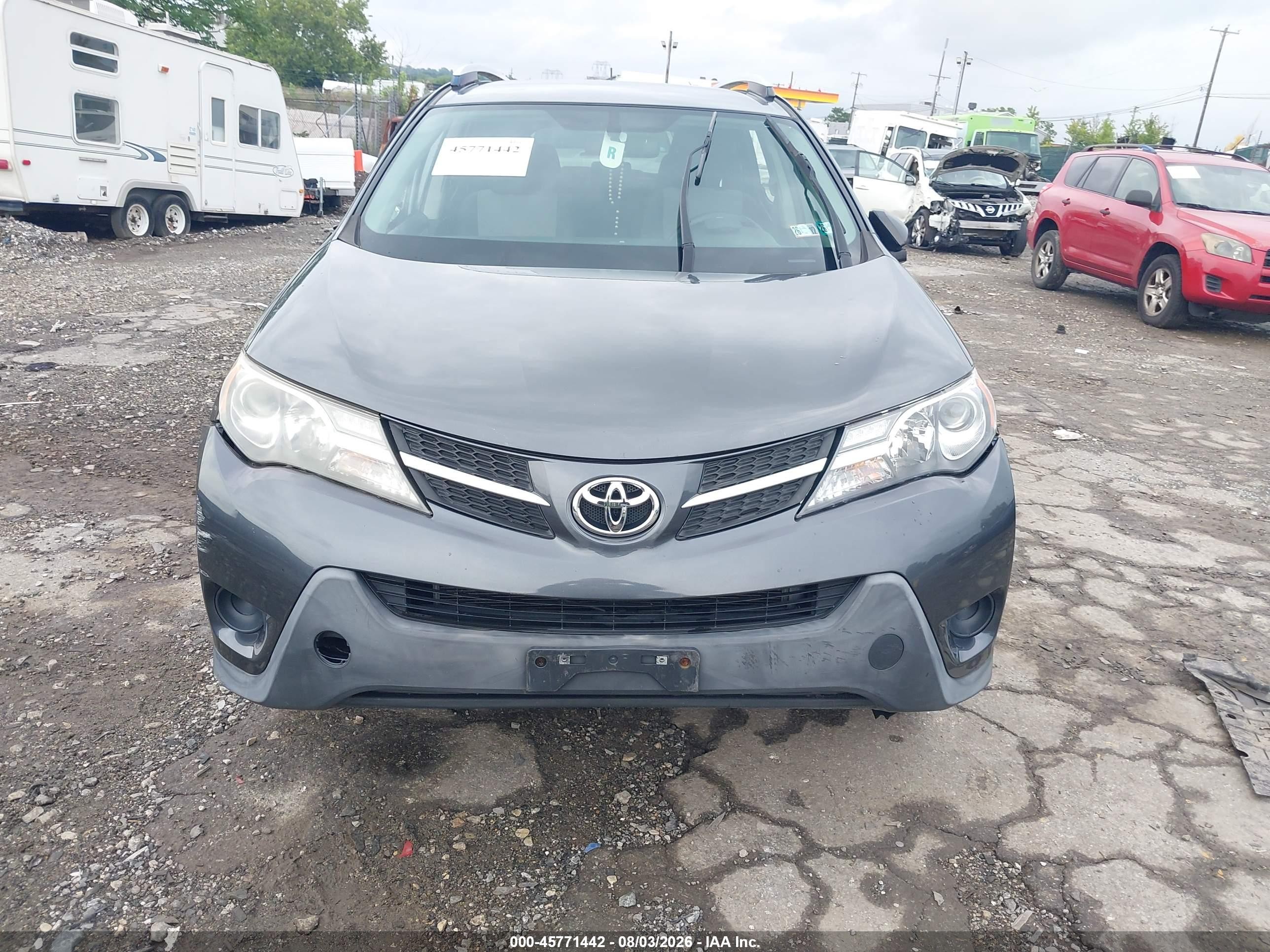2015 Toyota Rav4 Le Gray vin: JTMBFREVXFD151509