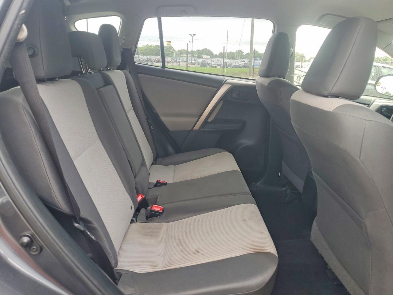 2015 Toyota Rav4 Le Gray vin: JTMBFREVXFD171467