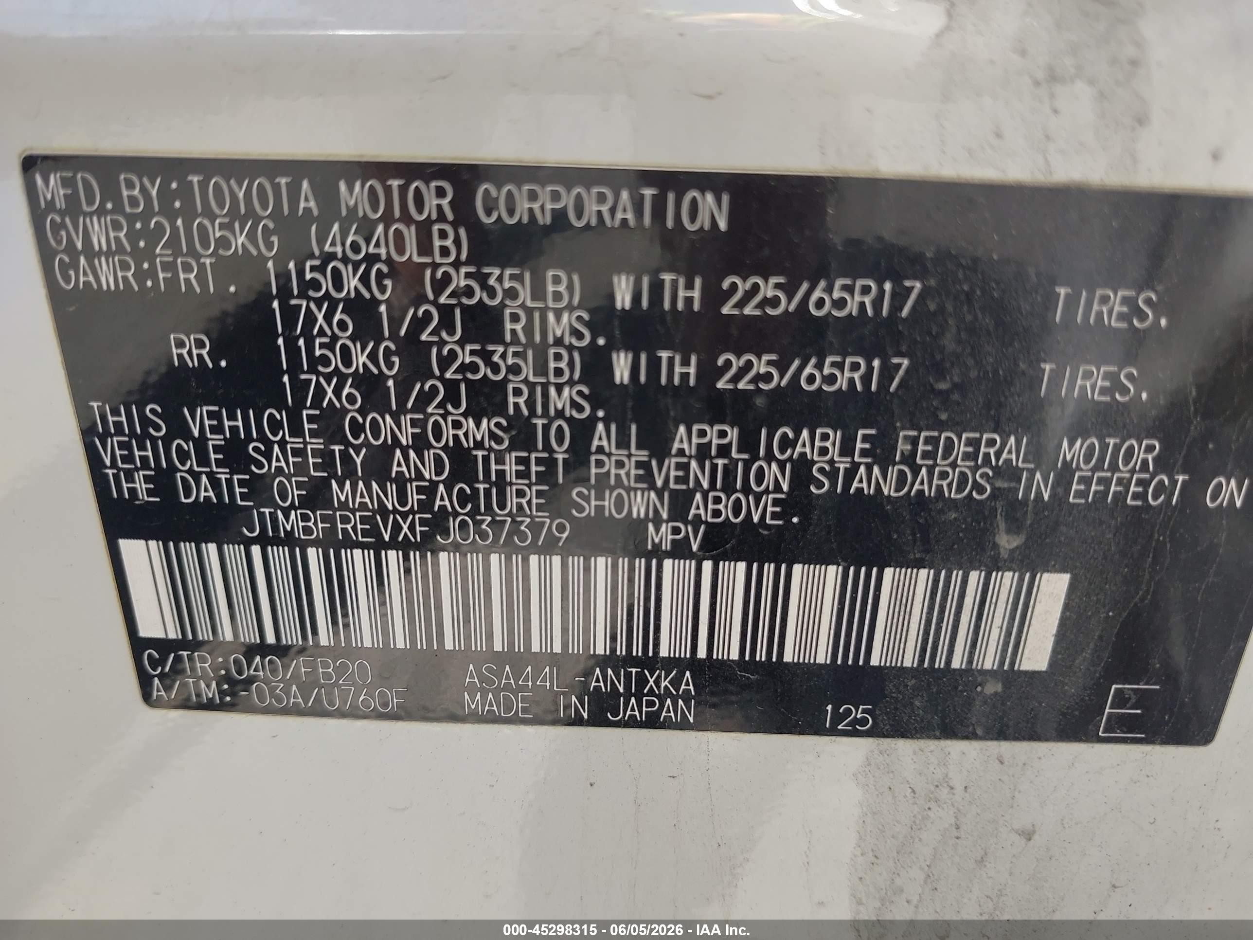 2015 Toyota Rav4 Le White vin: JTMBFREVXFJ037379