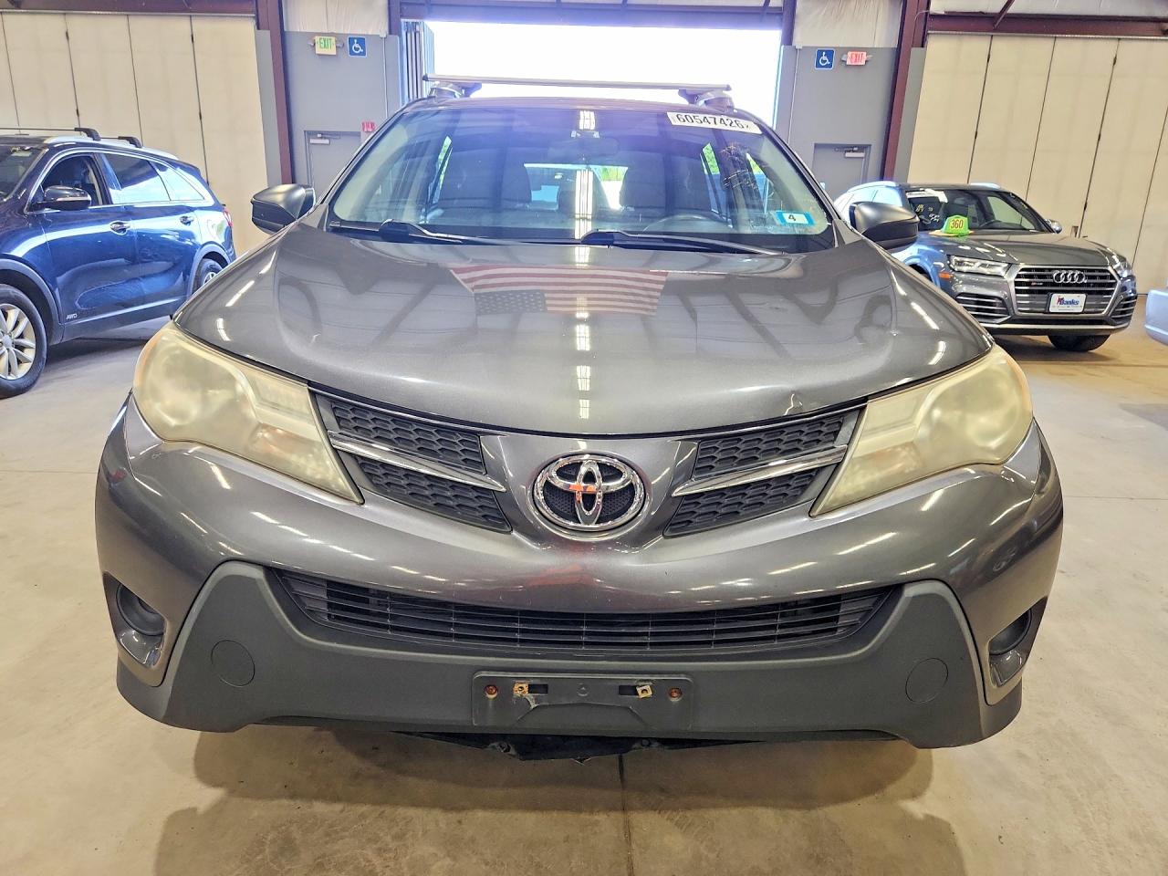 2015 Toyota Rav4 Le Gray vin: JTMBFREVXFJ040217